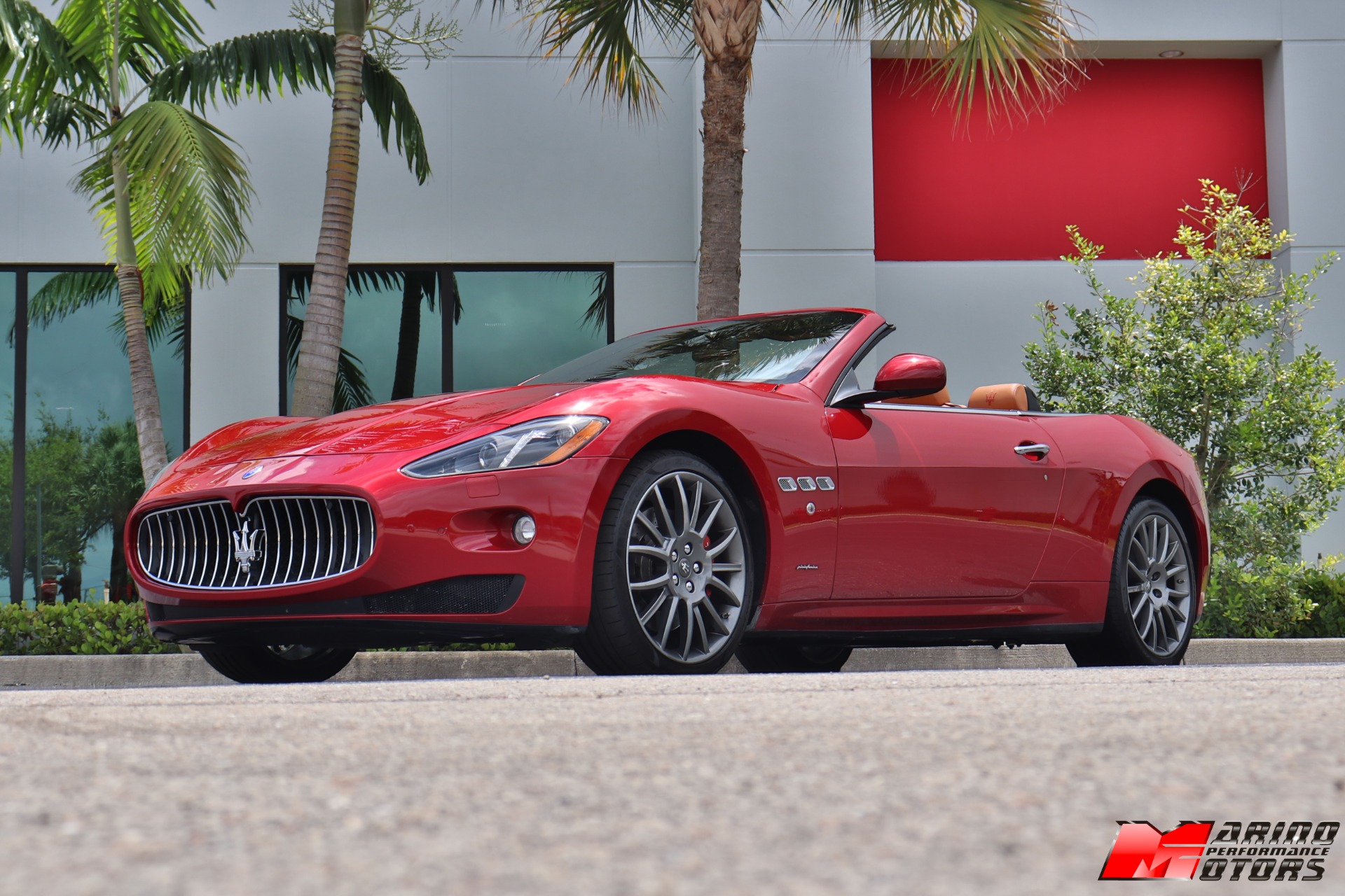 Used-2015-Maserati-GranTurismo