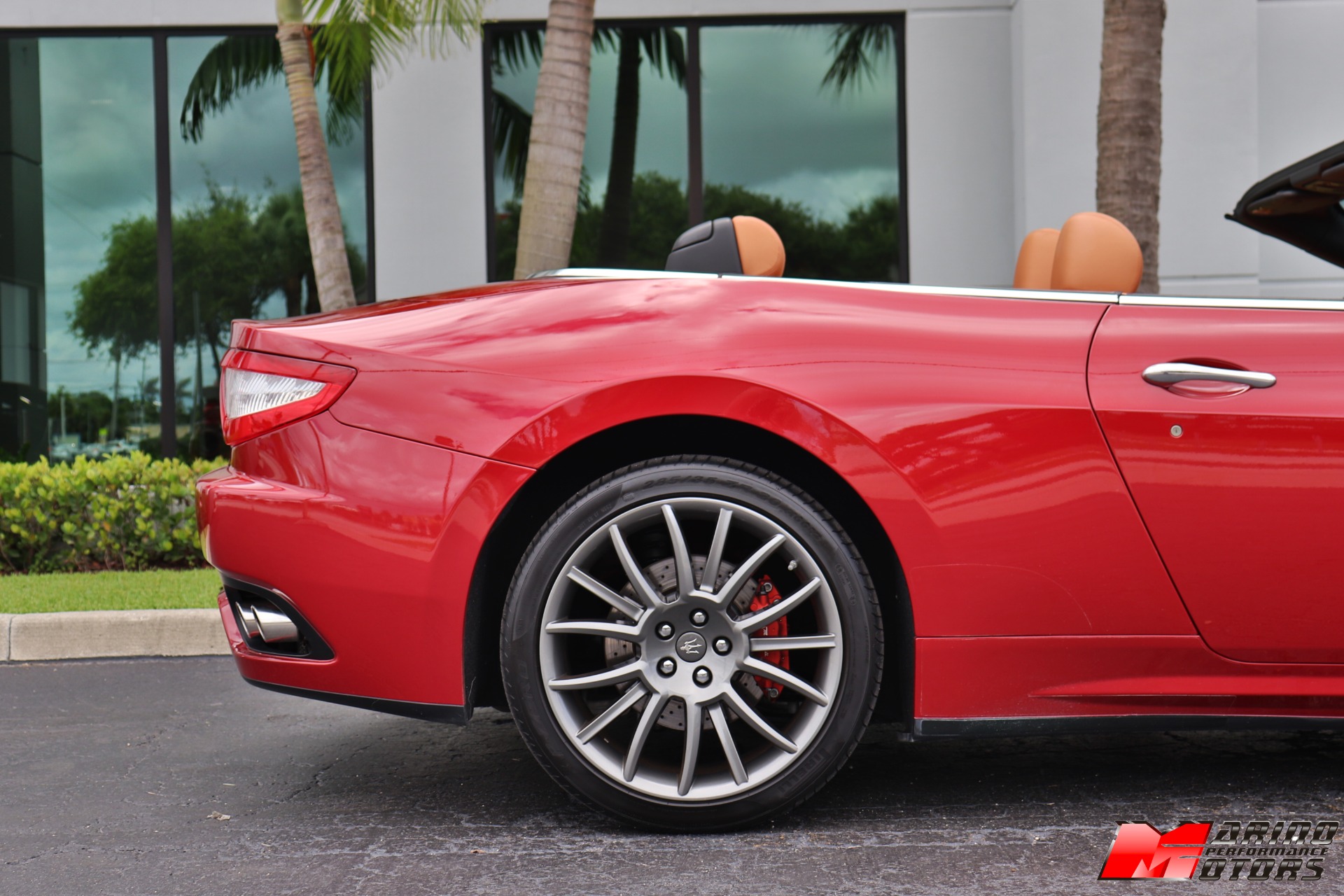 Used-2015-Maserati-GranTurismo
