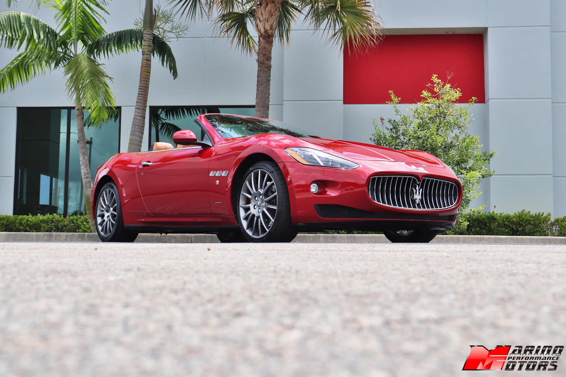 Used-2015-Maserati-GranTurismo