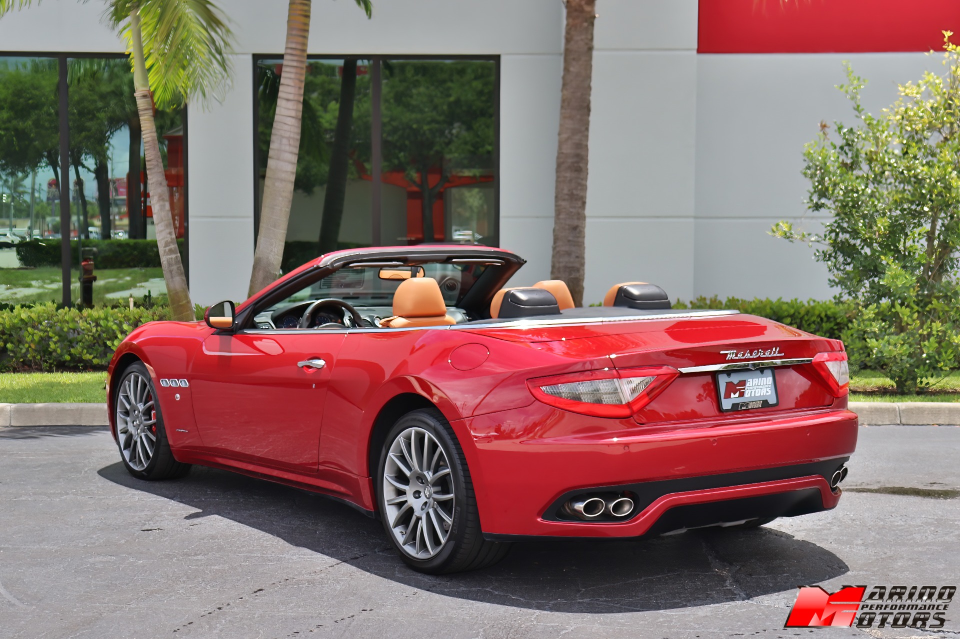 Used-2015-Maserati-GranTurismo