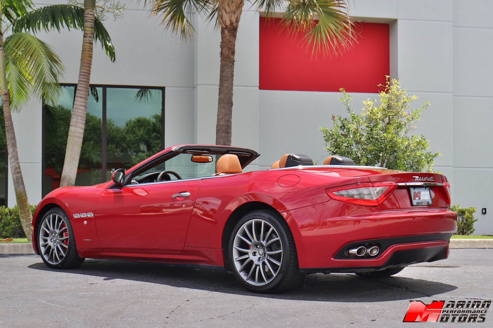 Used-2015-Maserati-GranTurismo