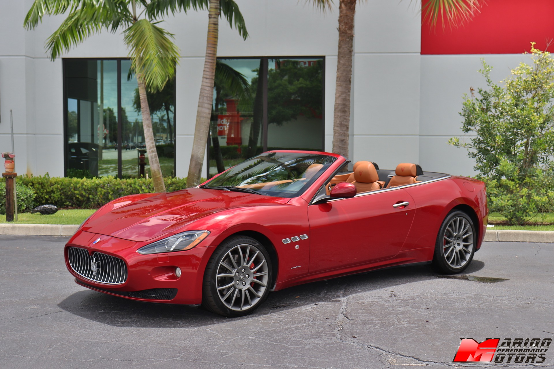 Used-2015-Maserati-GranTurismo