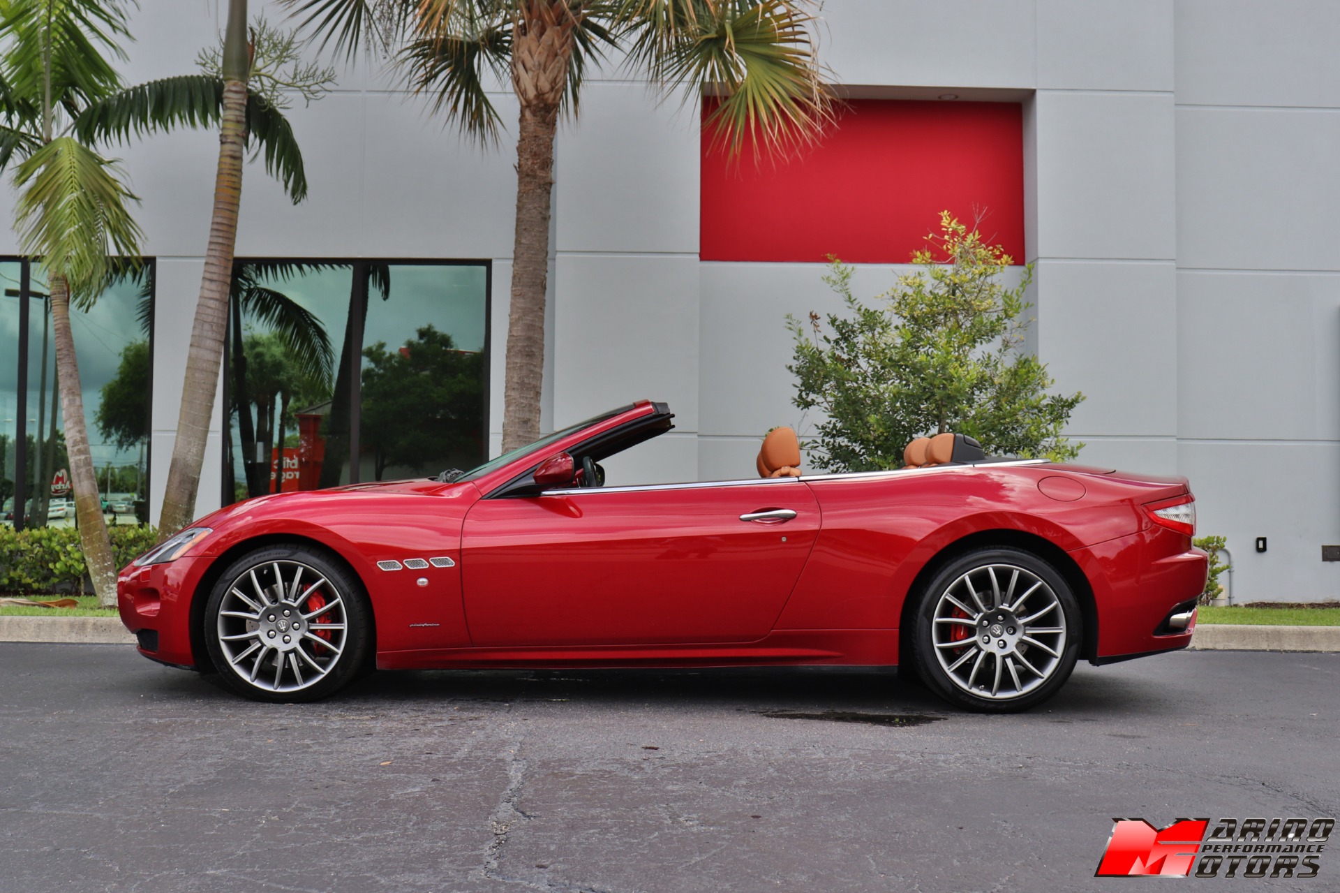 Used-2015-Maserati-GranTurismo
