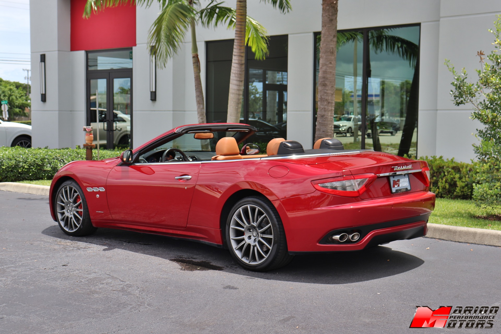 Used-2015-Maserati-GranTurismo