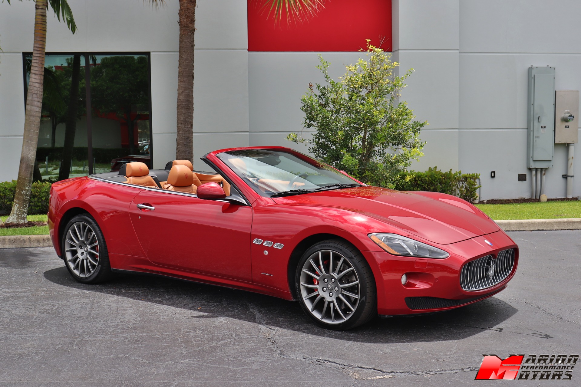 Used-2015-Maserati-GranTurismo