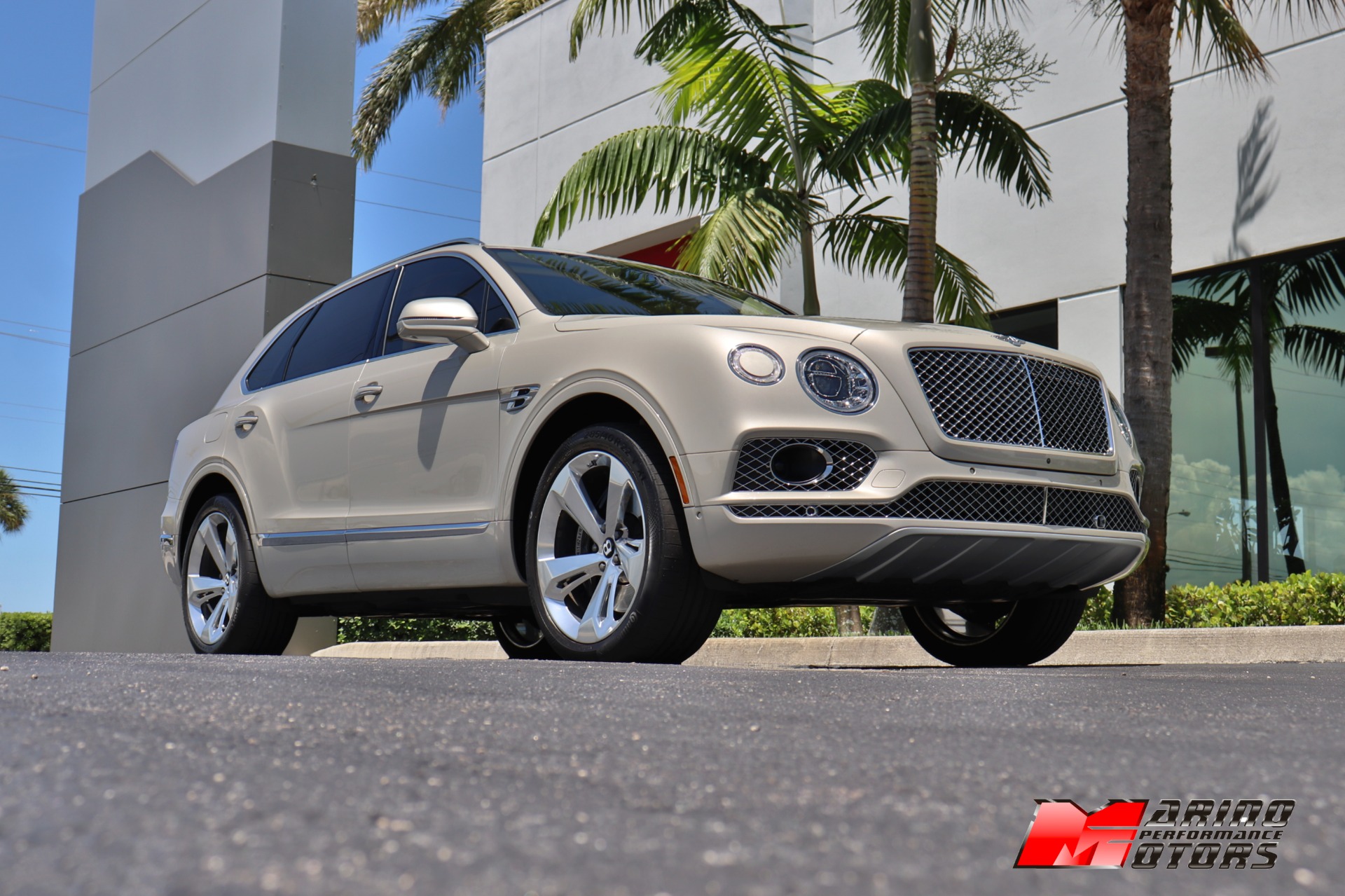 Used-2018-Bentley-Bentayga-W12-Signature-Edition