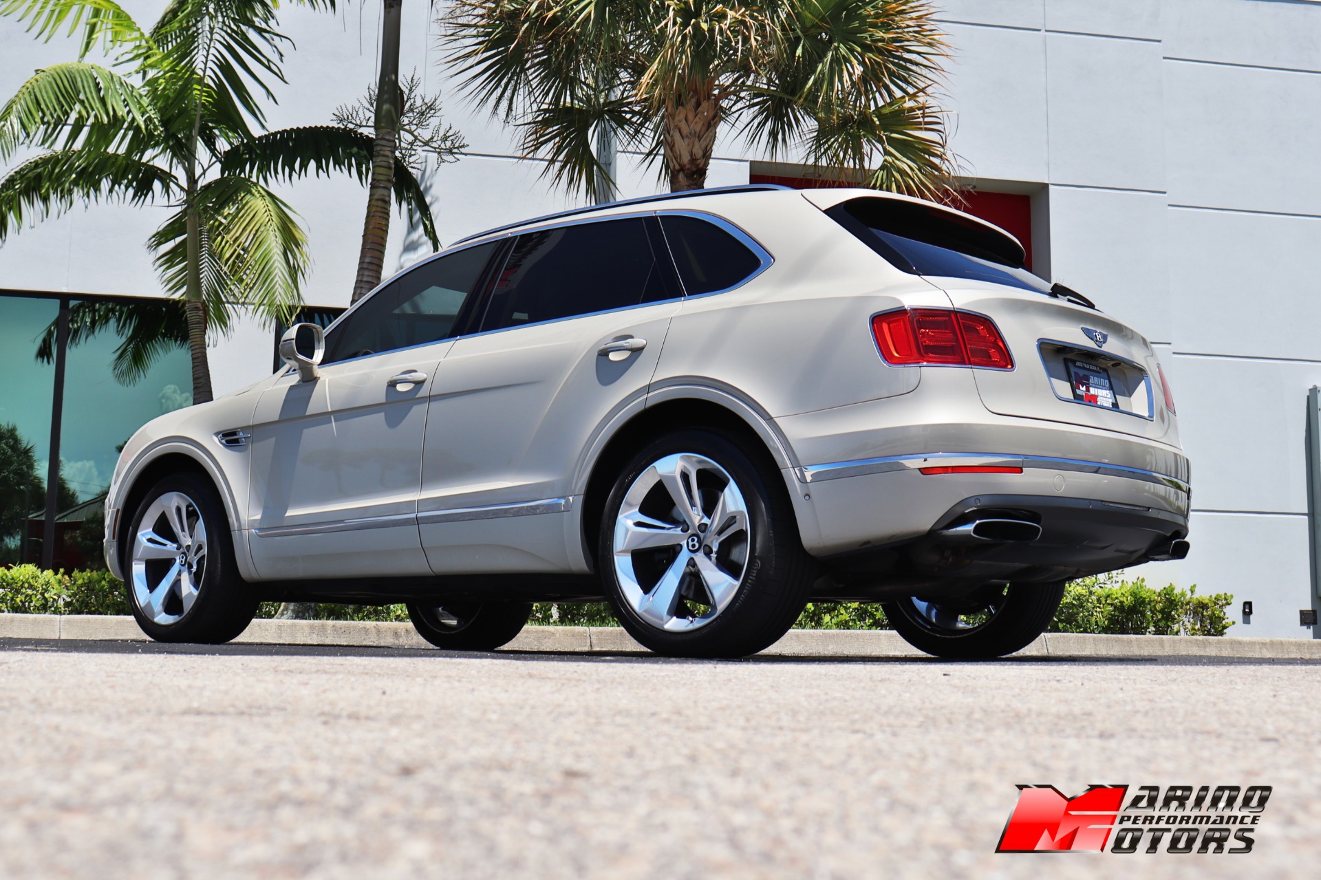 Used-2018-Bentley-Bentayga-W12-Signature-Edition