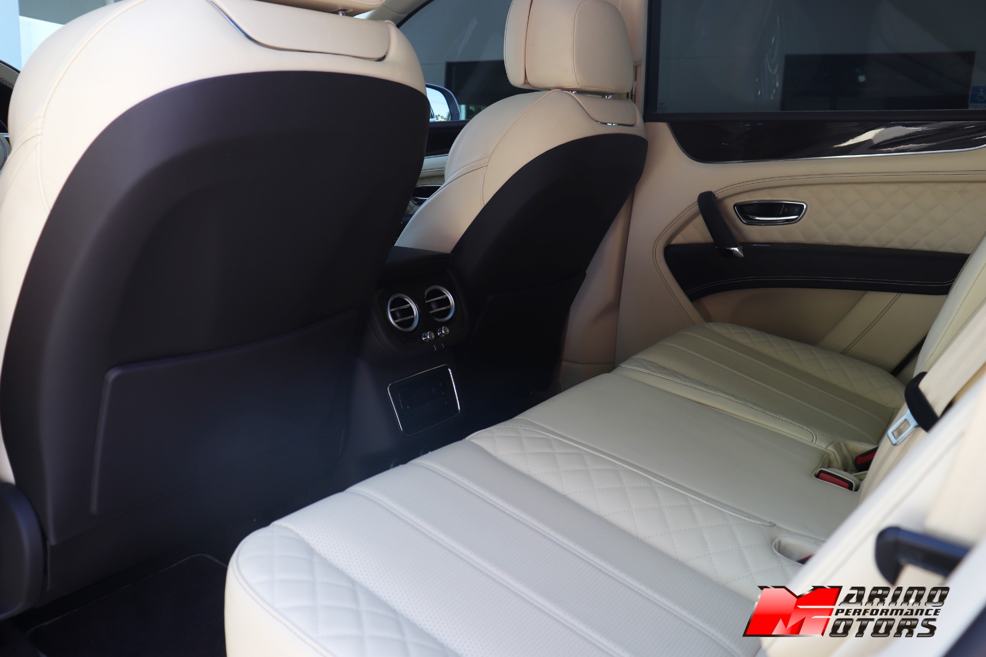 Used-2018-Bentley-Bentayga-W12-Signature-Edition