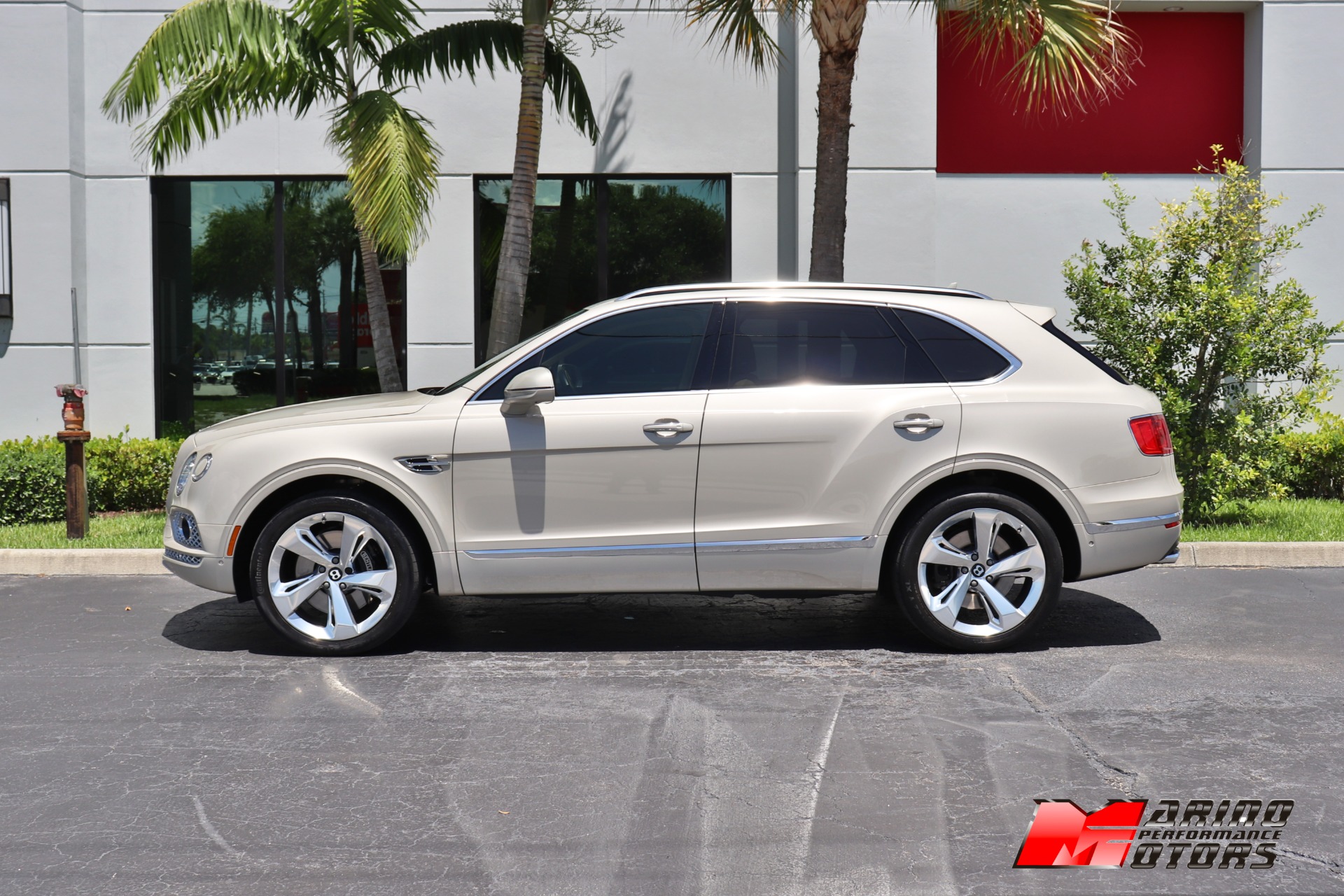 Used-2018-Bentley-Bentayga-W12-Signature-Edition