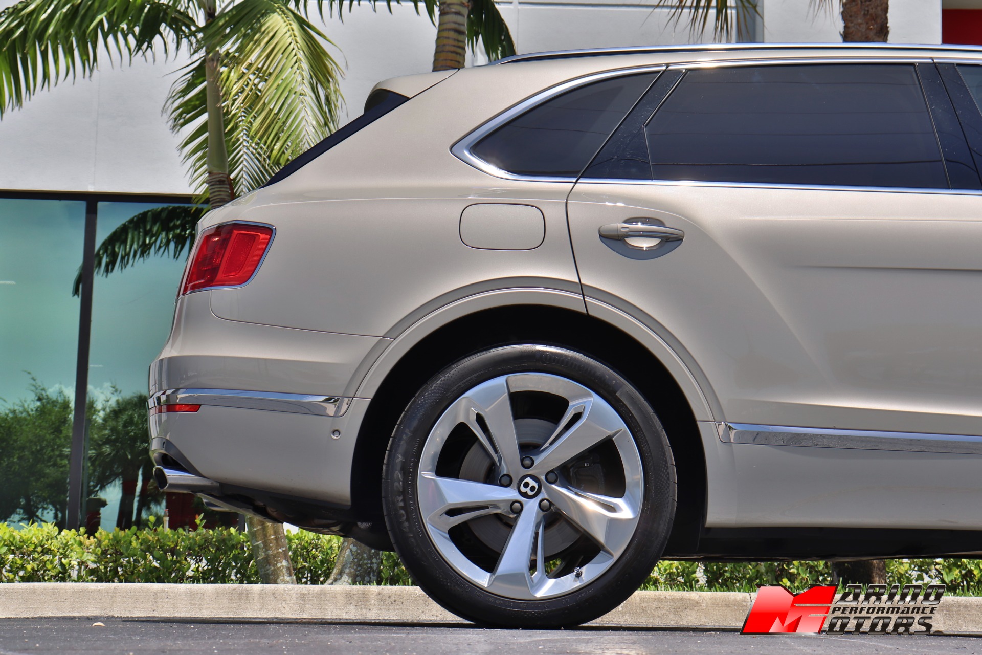 Used-2018-Bentley-Bentayga-W12-Signature-Edition