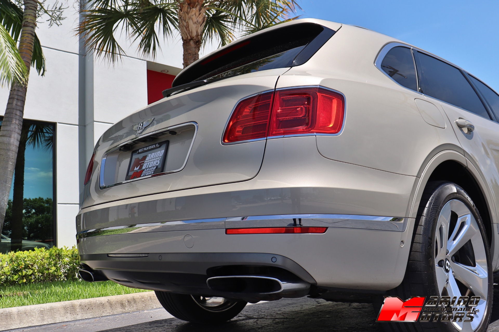 Used-2018-Bentley-Bentayga-W12-Signature-Edition