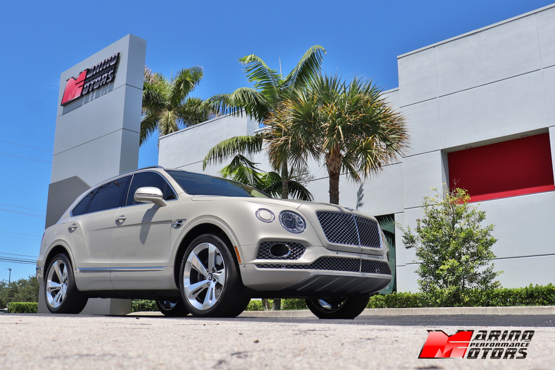 Used-2018-Bentley-Bentayga-W12-Signature-Edition
