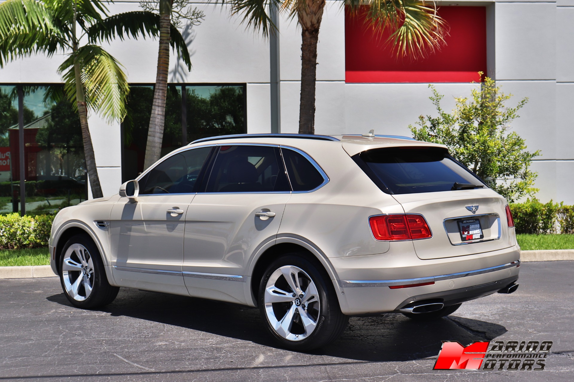 Used-2018-Bentley-Bentayga-W12-Signature-Edition