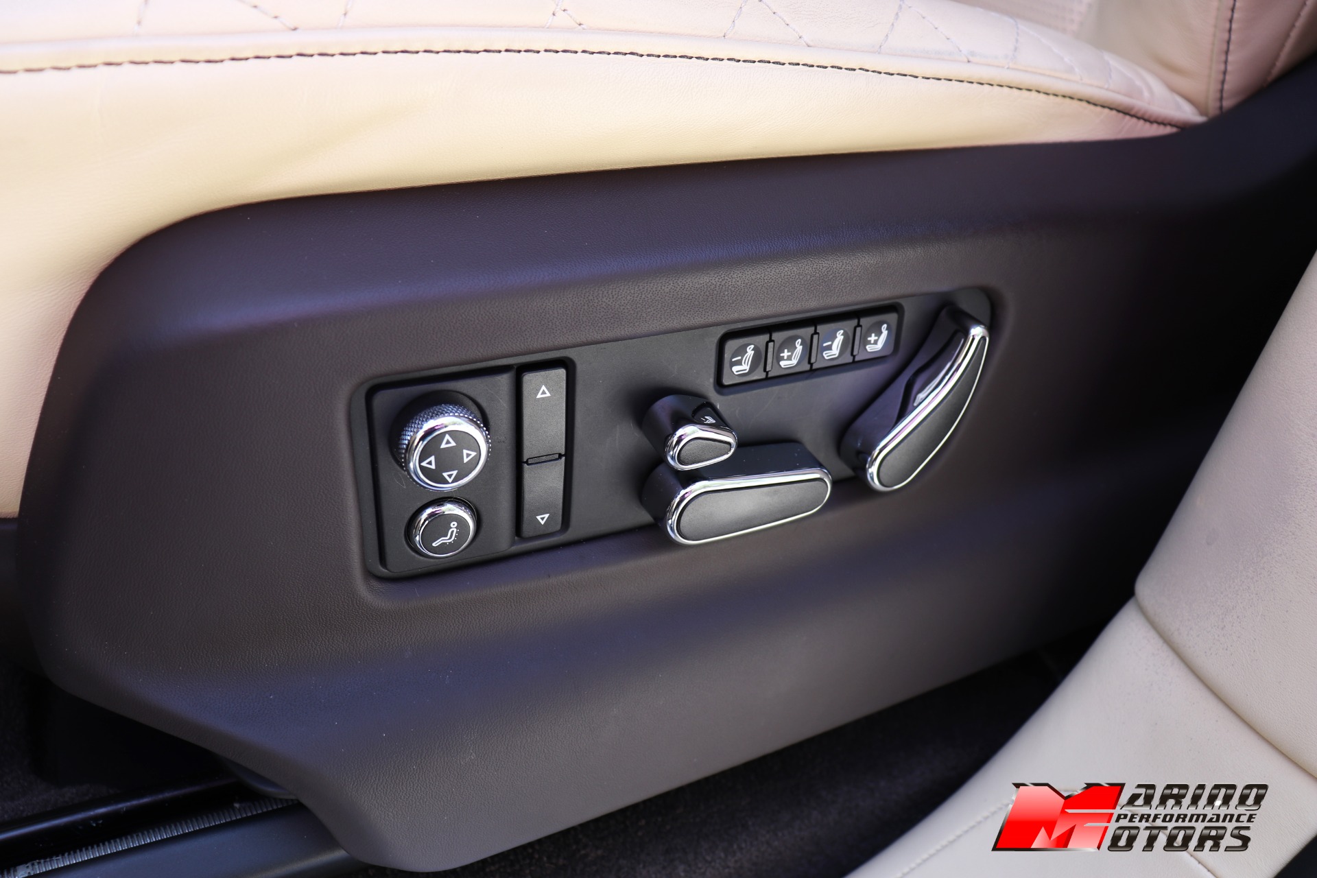 Used-2018-Bentley-Bentayga-W12-Signature-Edition