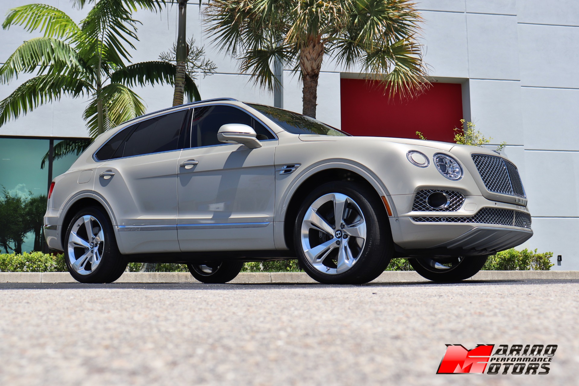 Used-2018-Bentley-Bentayga-W12-Signature-Edition