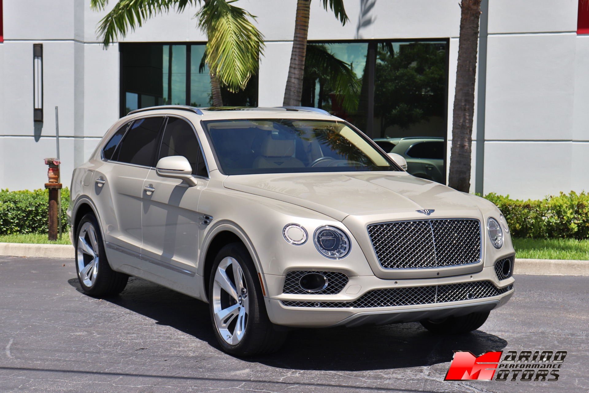 Used-2018-Bentley-Bentayga-W12-Signature-Edition