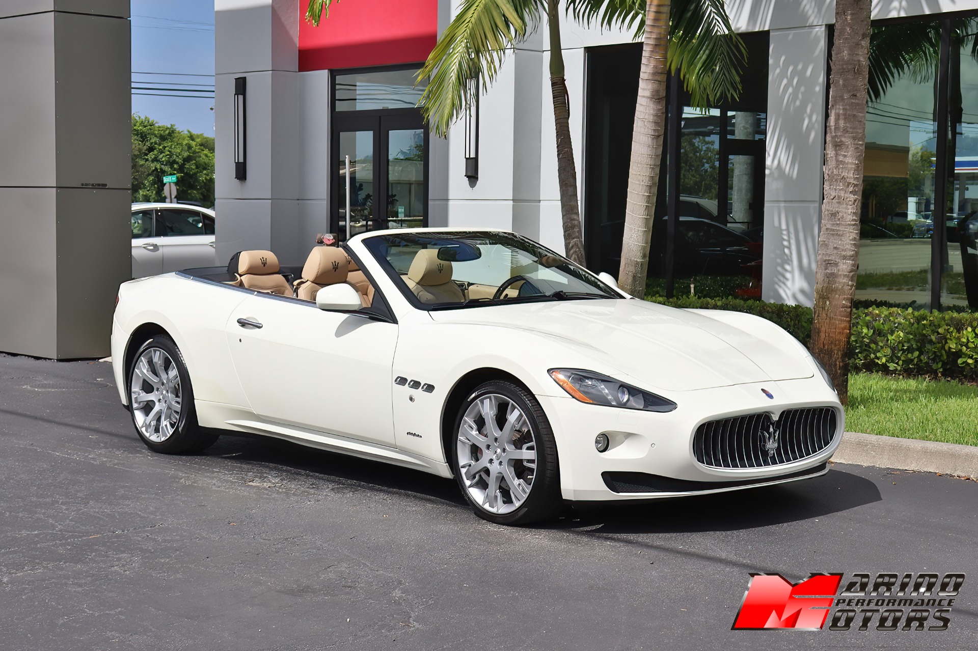 Used-2014-Maserati-GranTurismo
