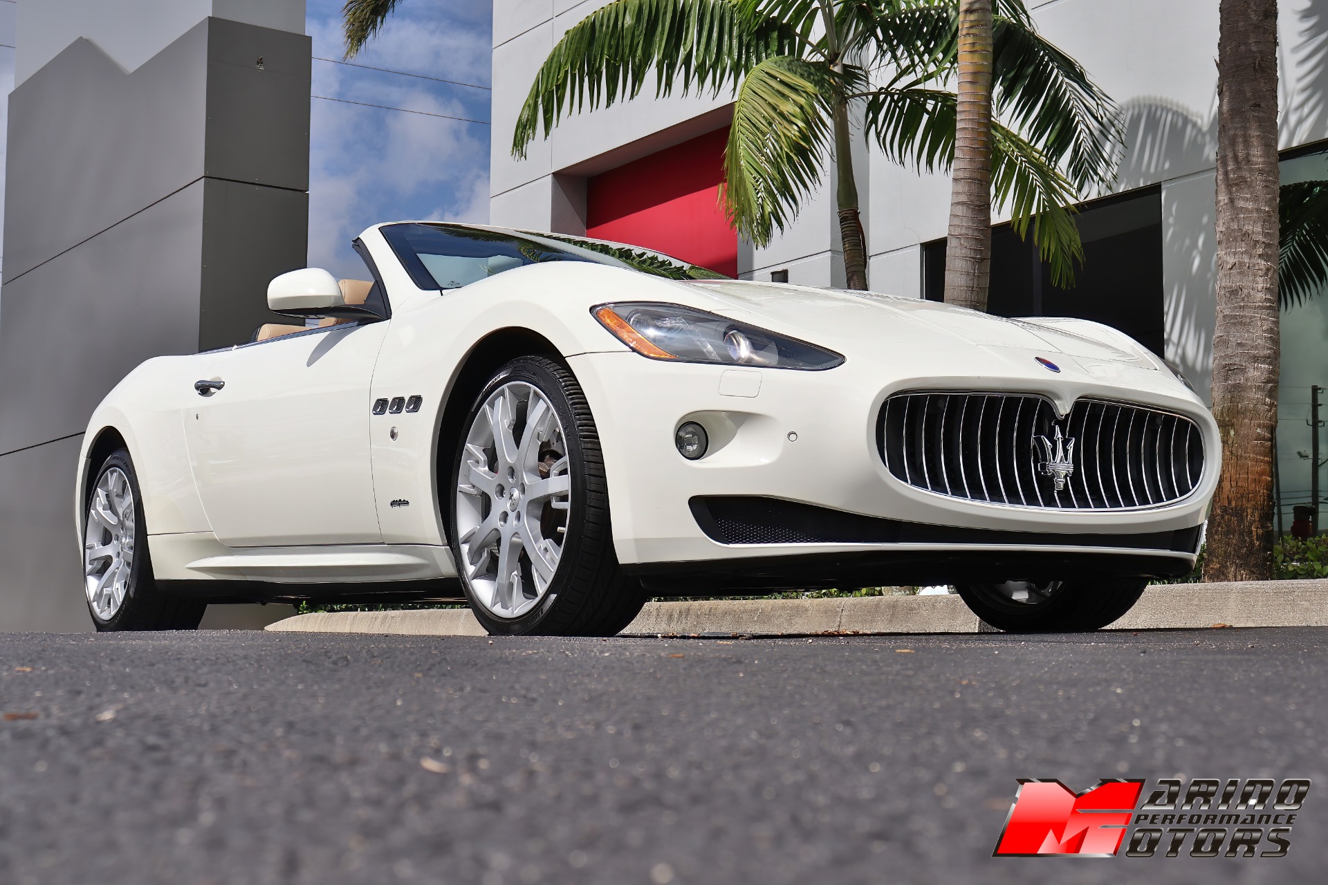 Used-2014-Maserati-GranTurismo