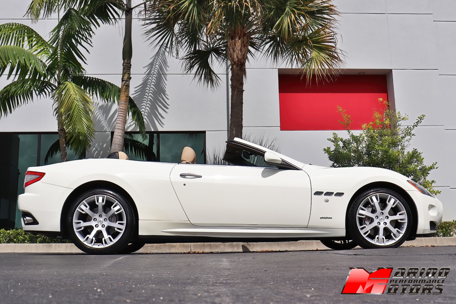 Used-2014-Maserati-GranTurismo