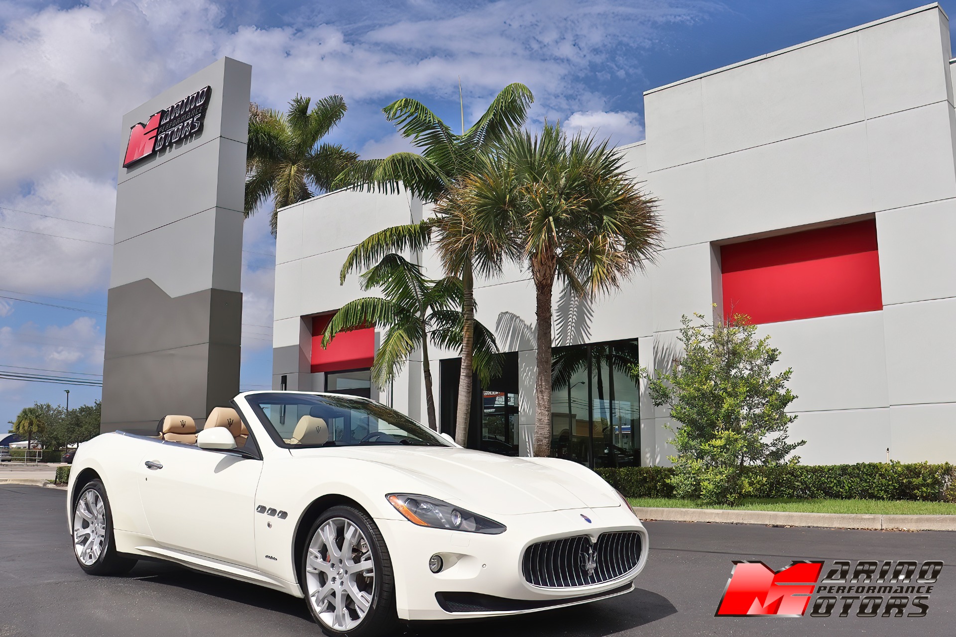 Used-2014-Maserati-GranTurismo