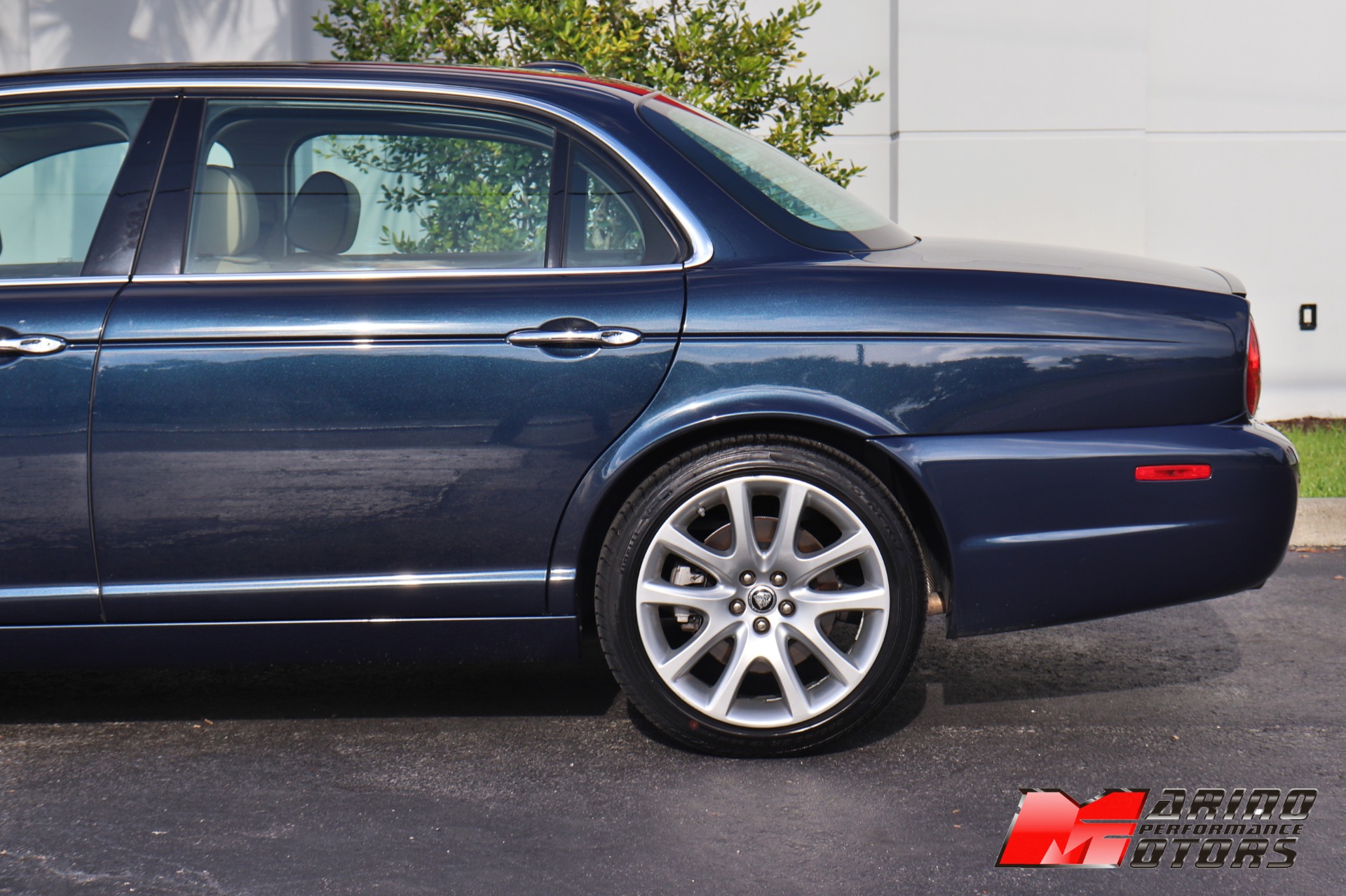 Used-2008-Jaguar-XJ-Series-XJ8-L