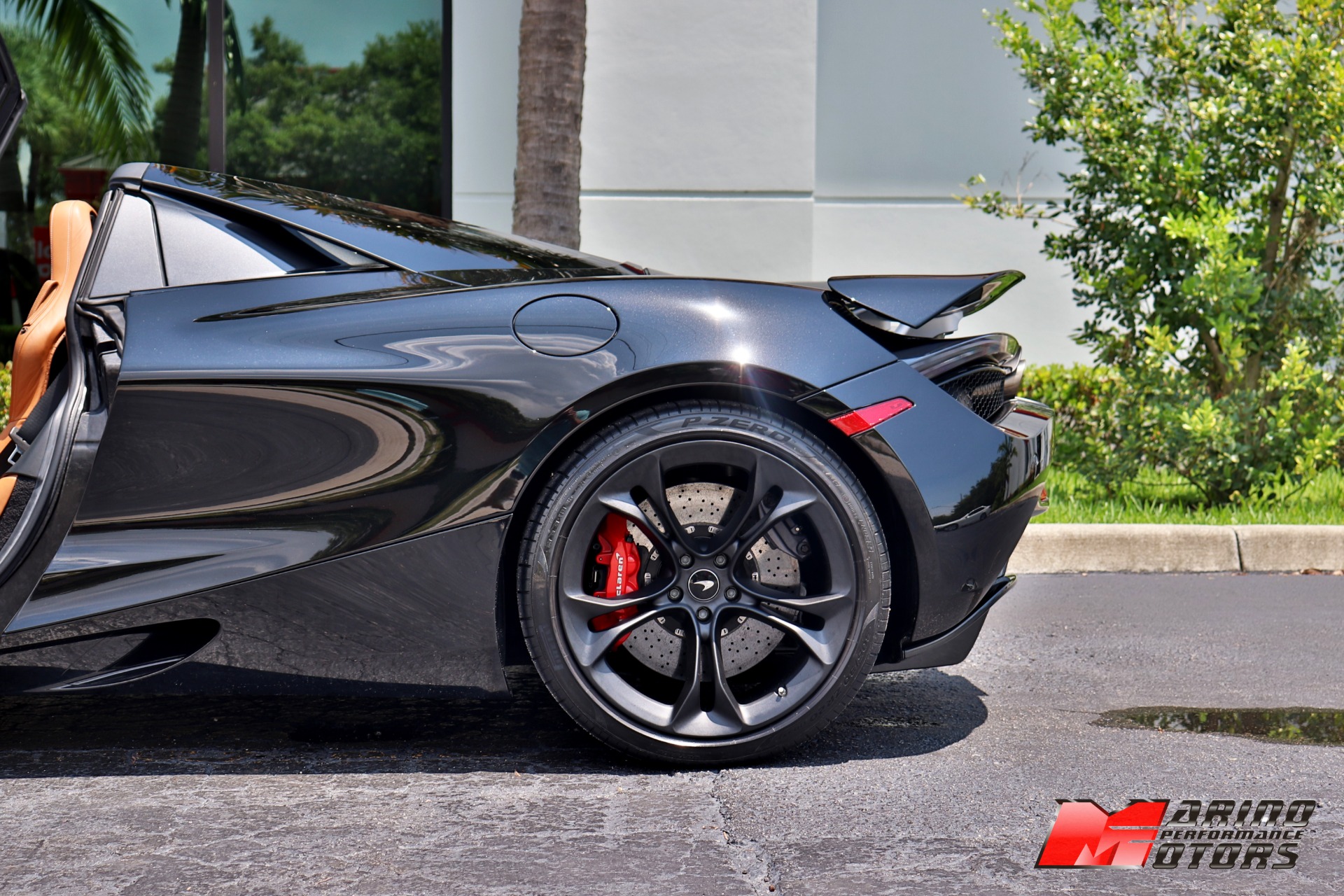 Used-2020-McLaren-720S-Spider-Luxury