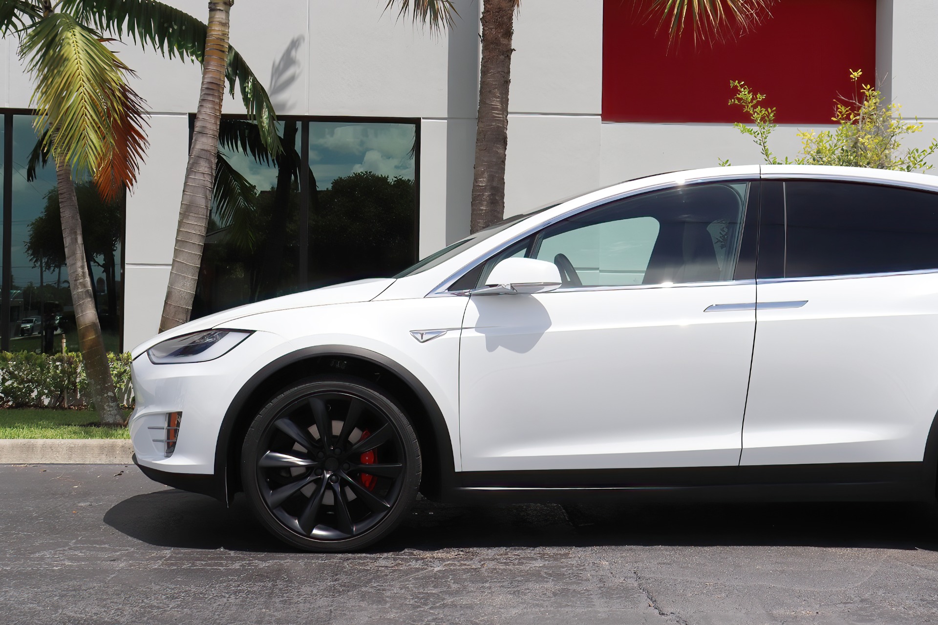 Used-2016-Tesla-Model-X-P90D