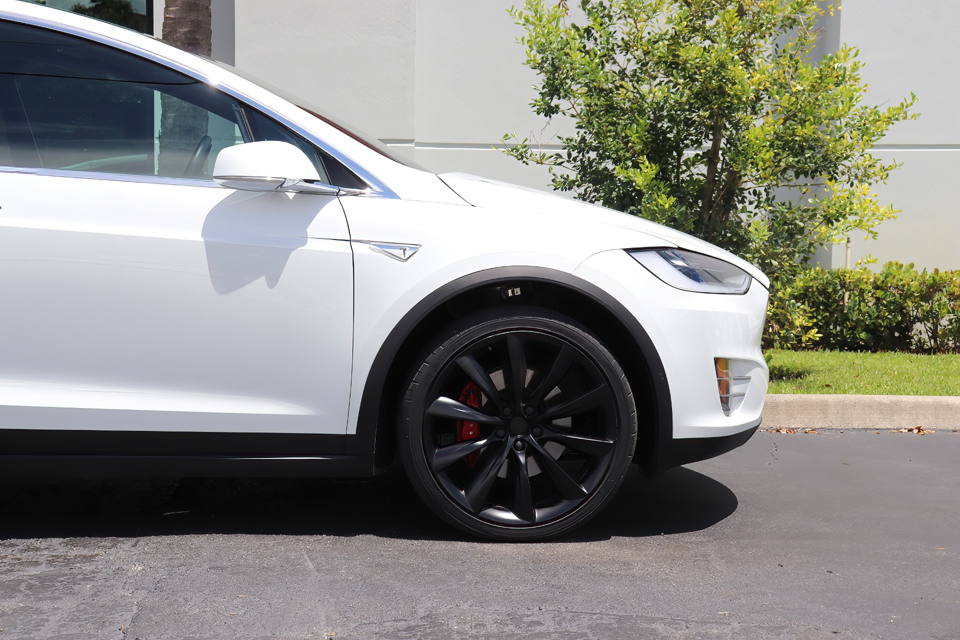 Used-2016-Tesla-Model-X-P90D