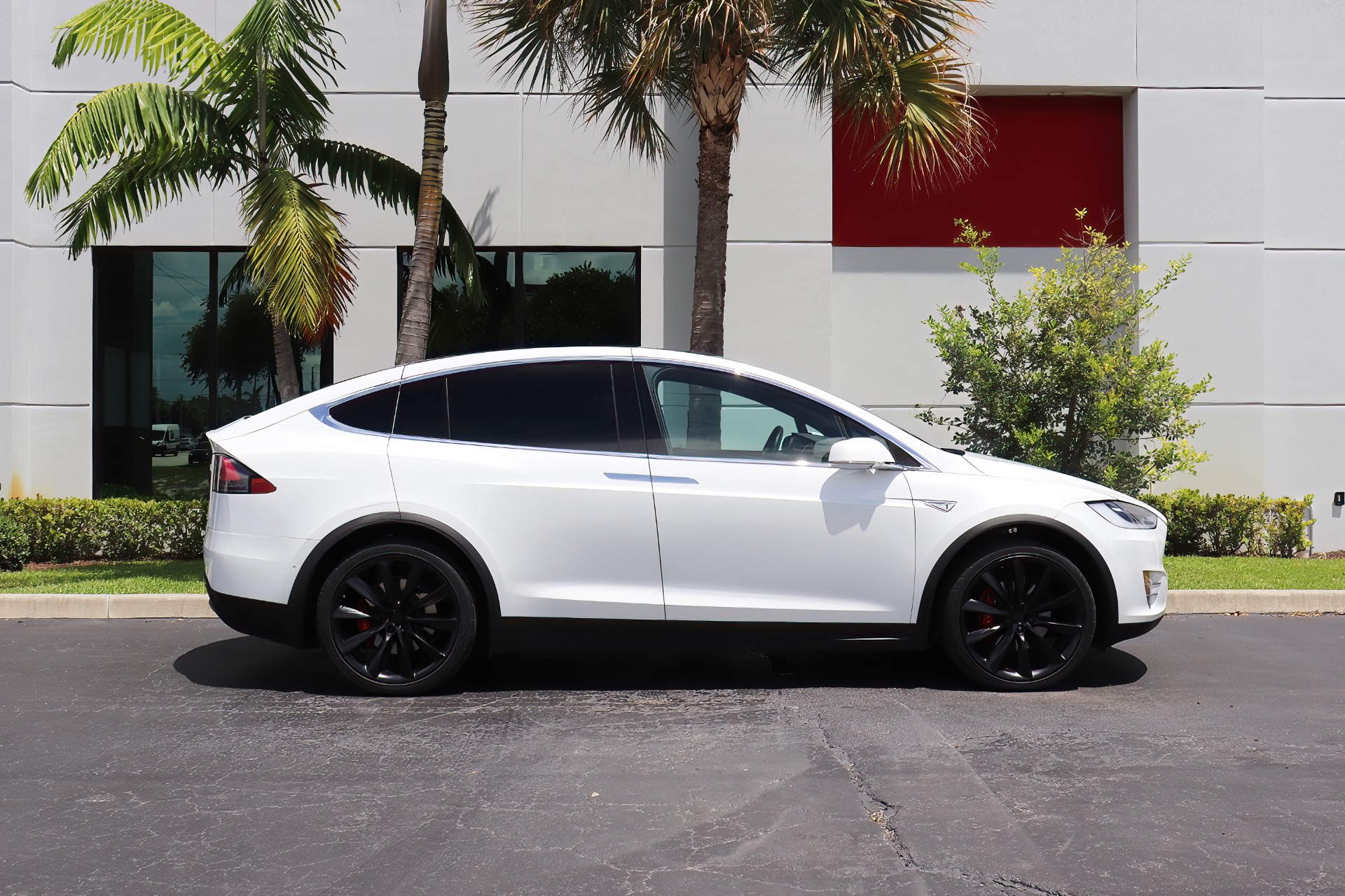 Used-2016-Tesla-Model-X-P90D