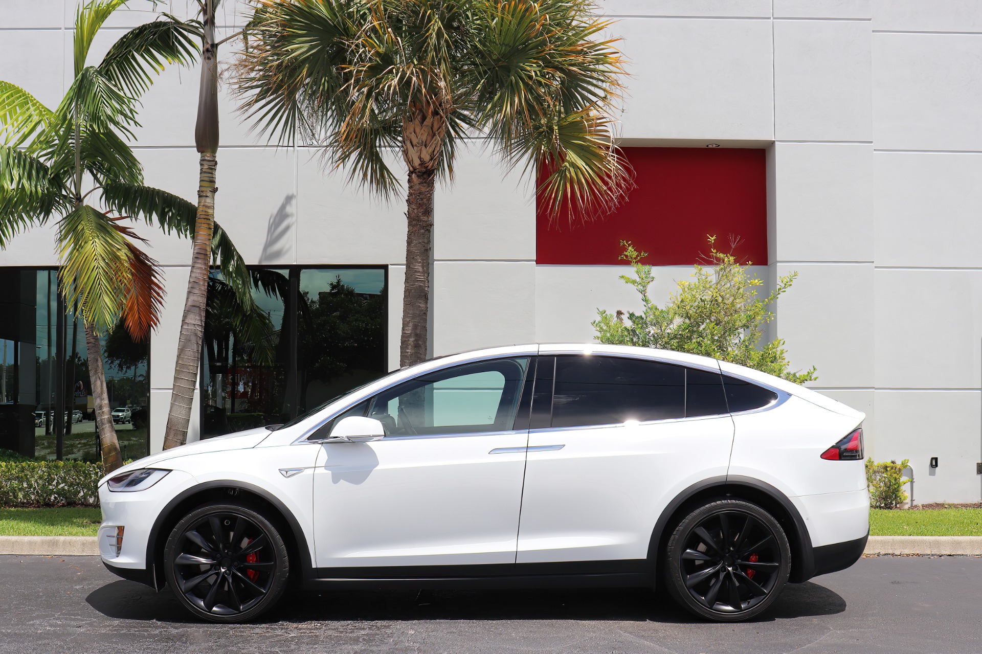 Used-2016-Tesla-Model-X-P90D