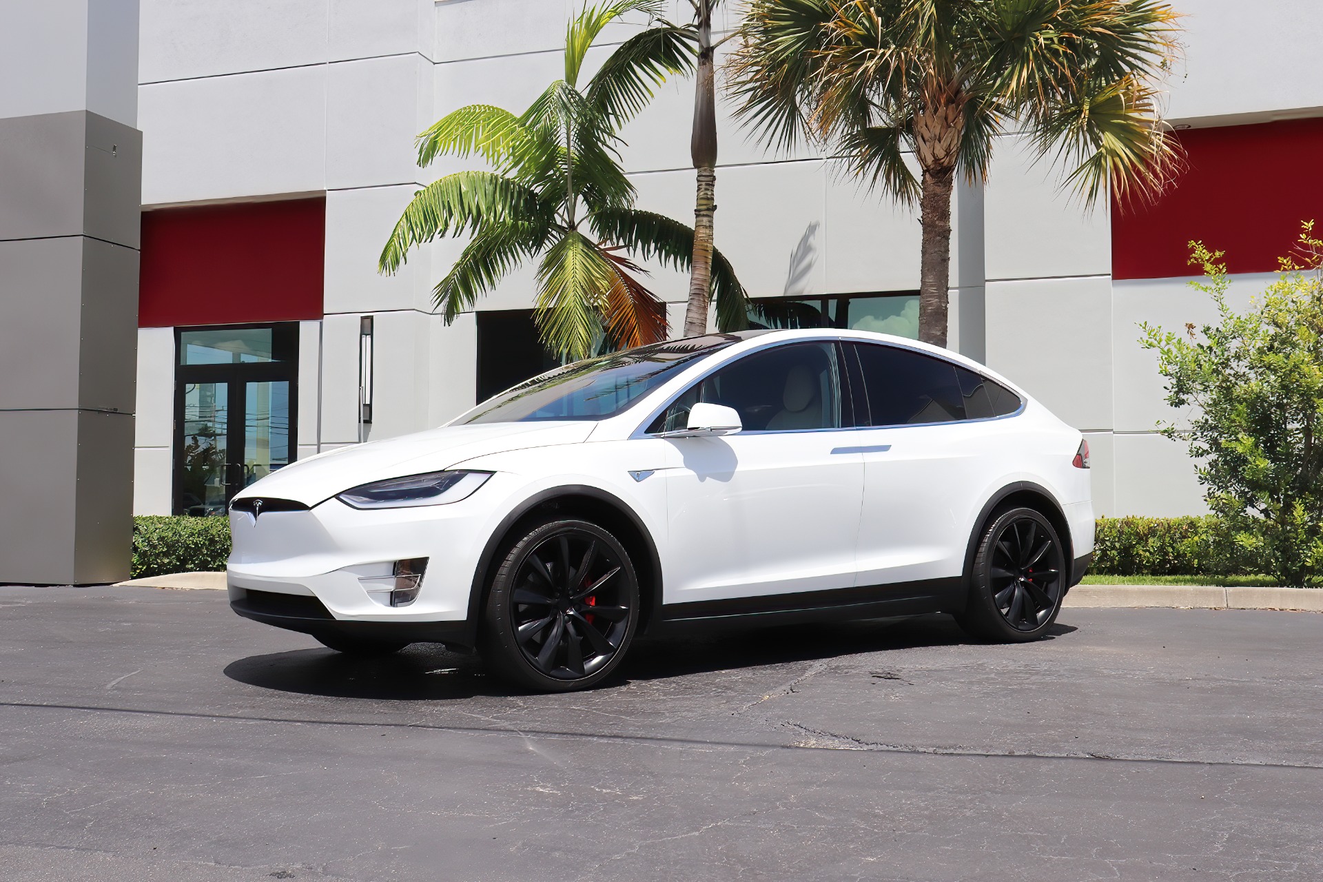 Used-2016-Tesla-Model-X-P90D