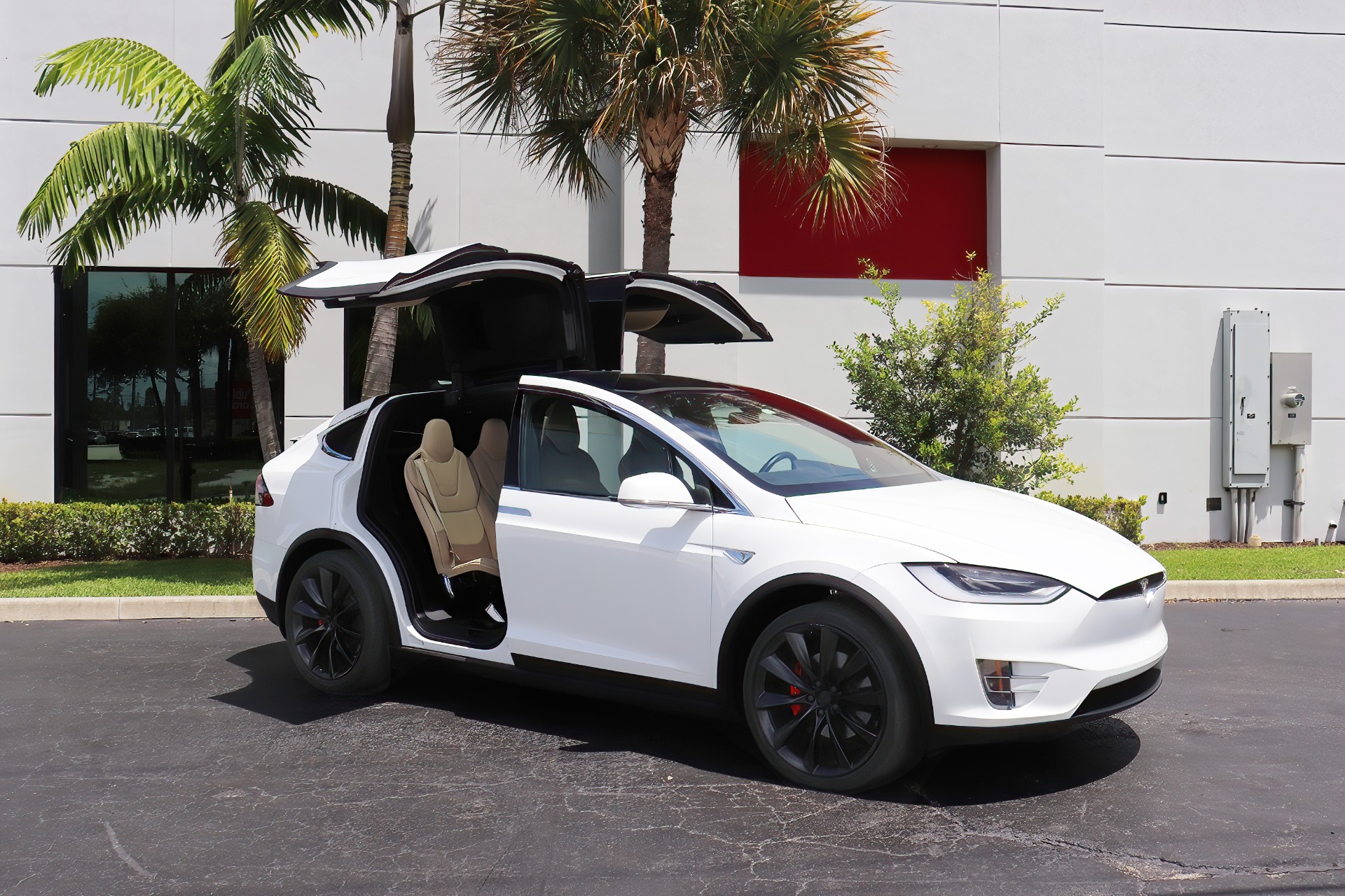 Used-2016-Tesla-Model-X-P90D