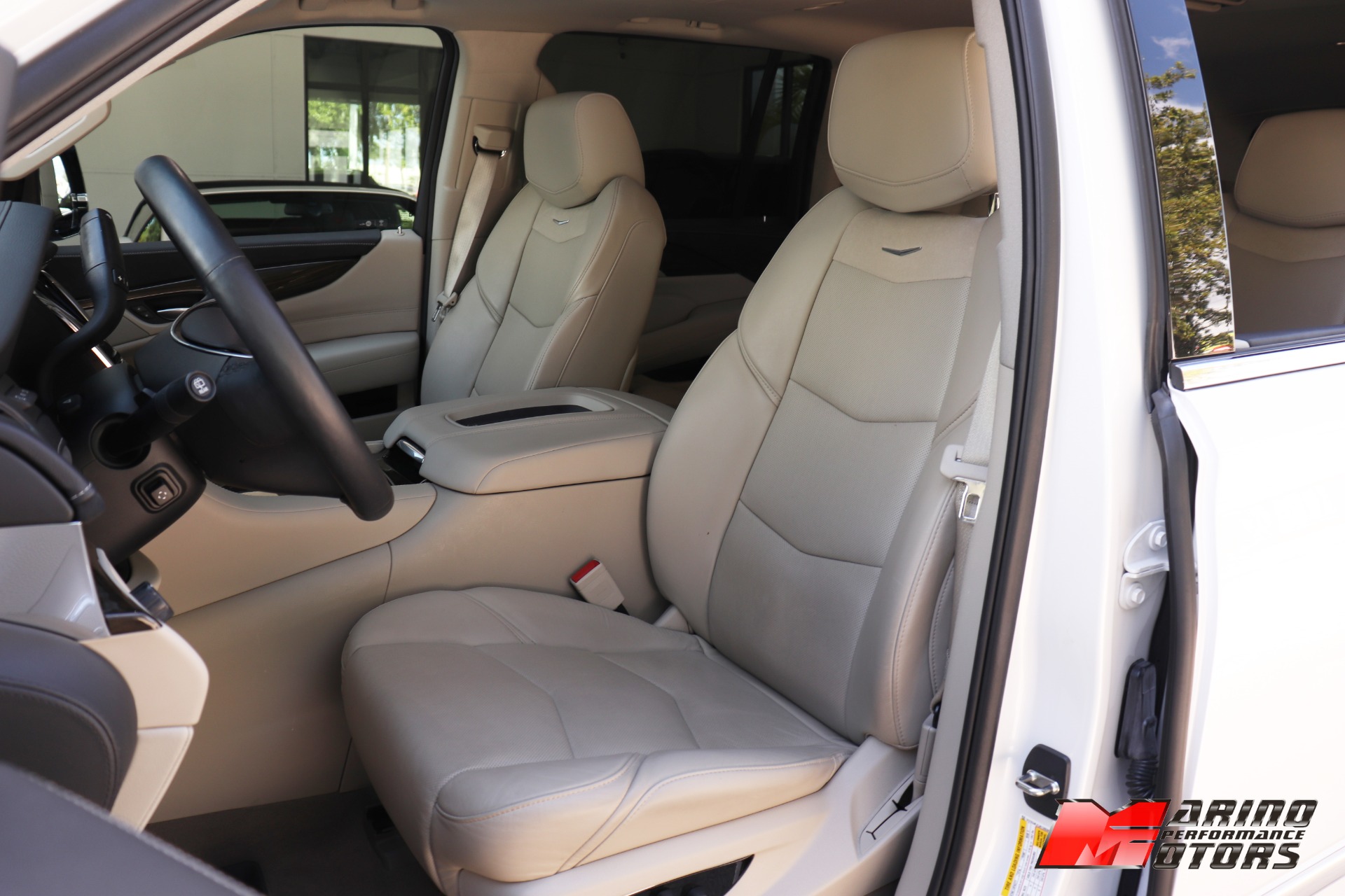 Used-2018-Cadillac-Escalade-ESV-Premium-Luxury