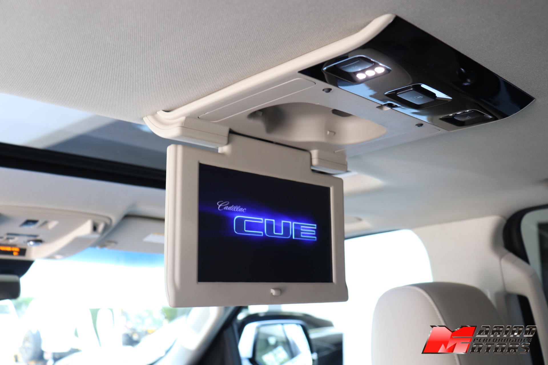 Used-2018-Cadillac-Escalade-ESV-Premium-Luxury