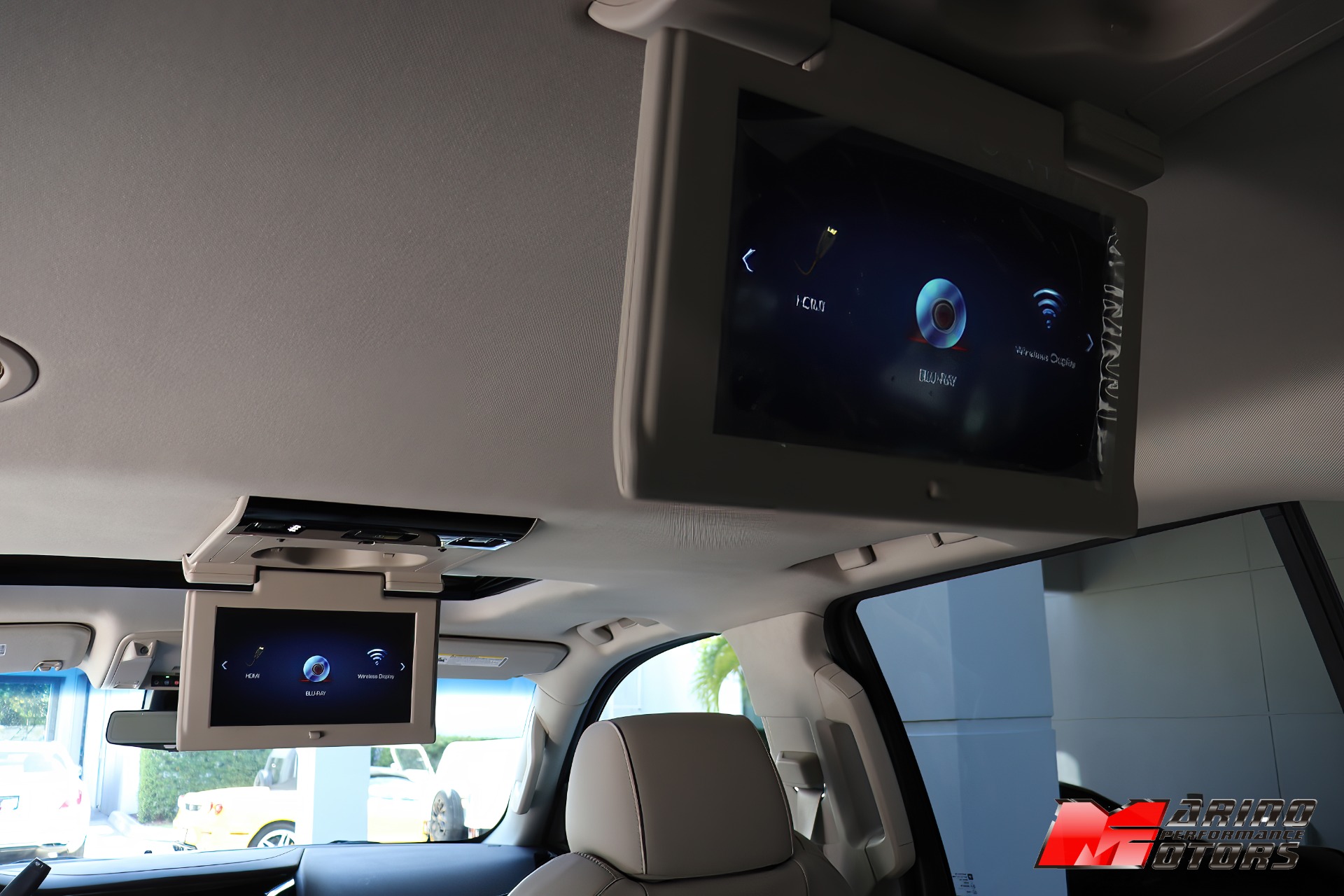 Used-2018-Cadillac-Escalade-ESV-Premium-Luxury