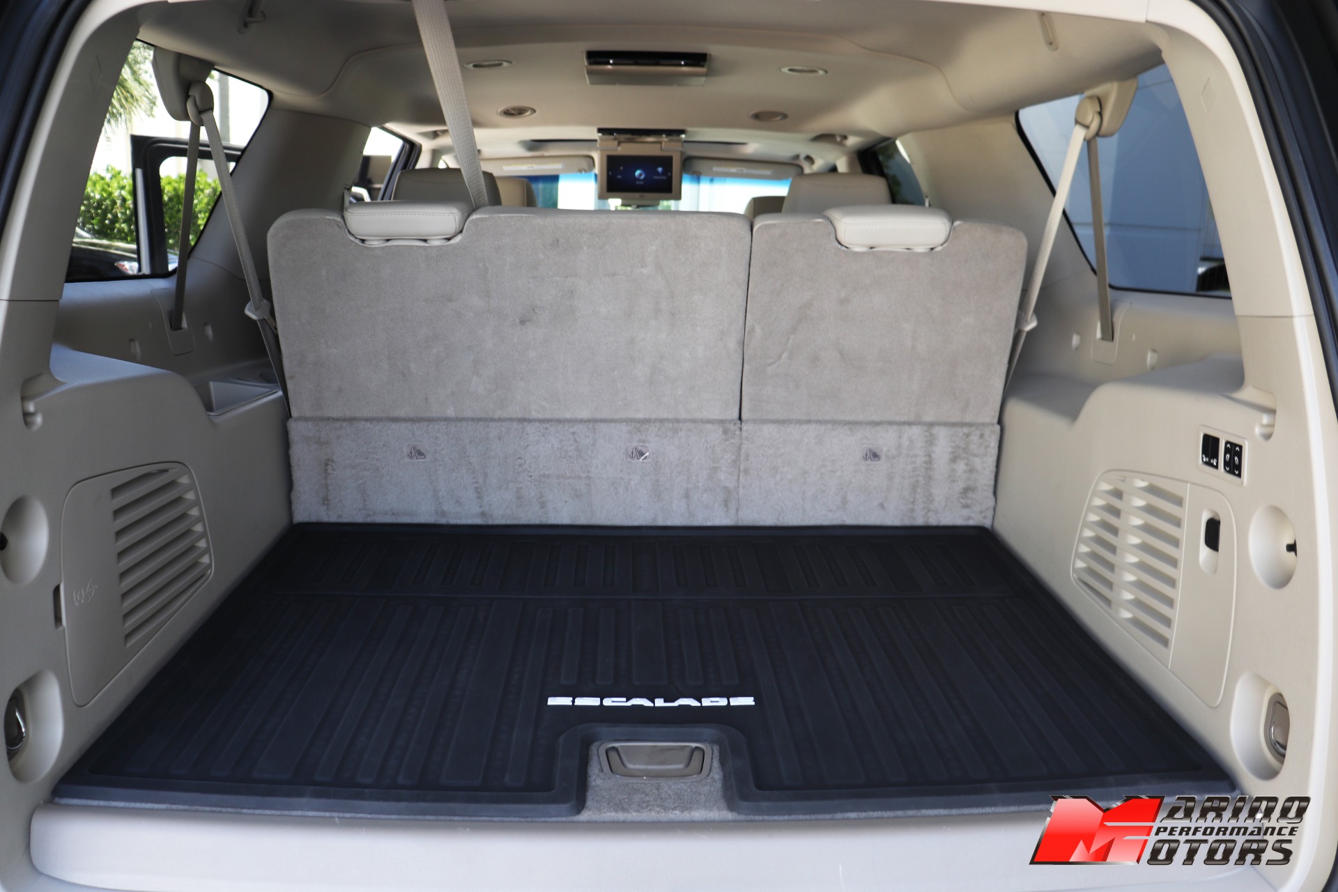 Used-2018-Cadillac-Escalade-ESV-Premium-Luxury