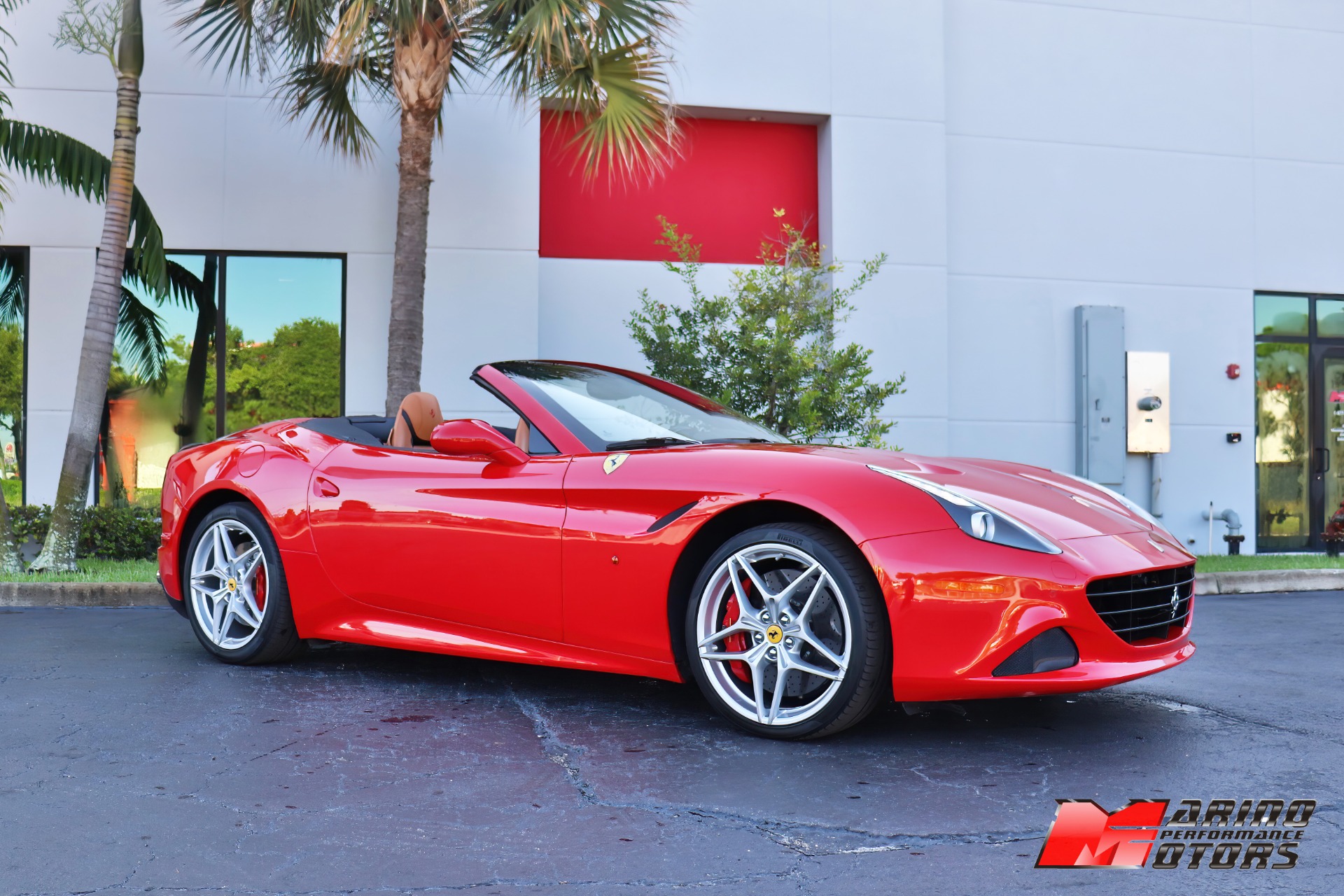 Used-2016-Ferrari-California-T