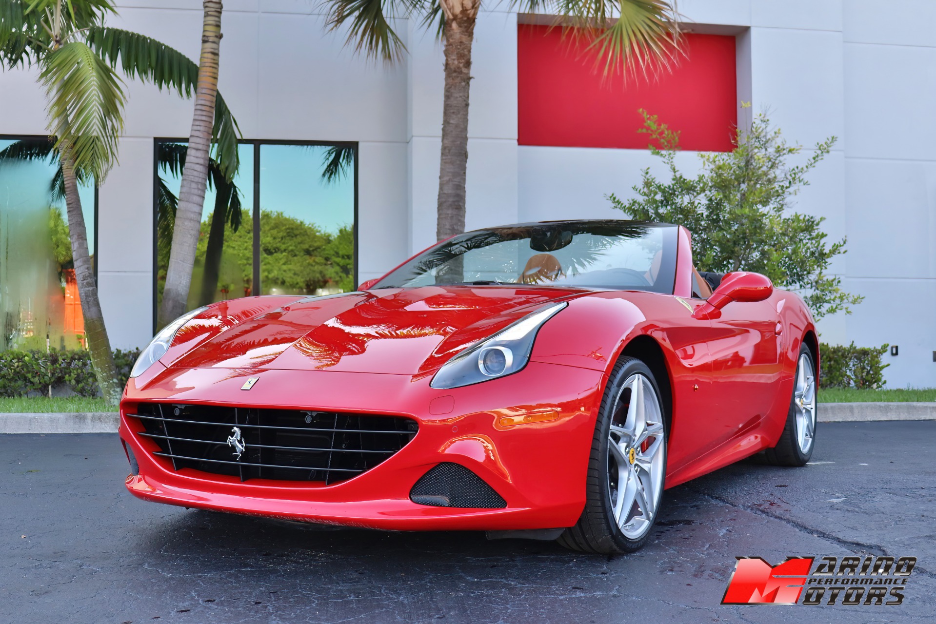 Used-2016-Ferrari-California-T