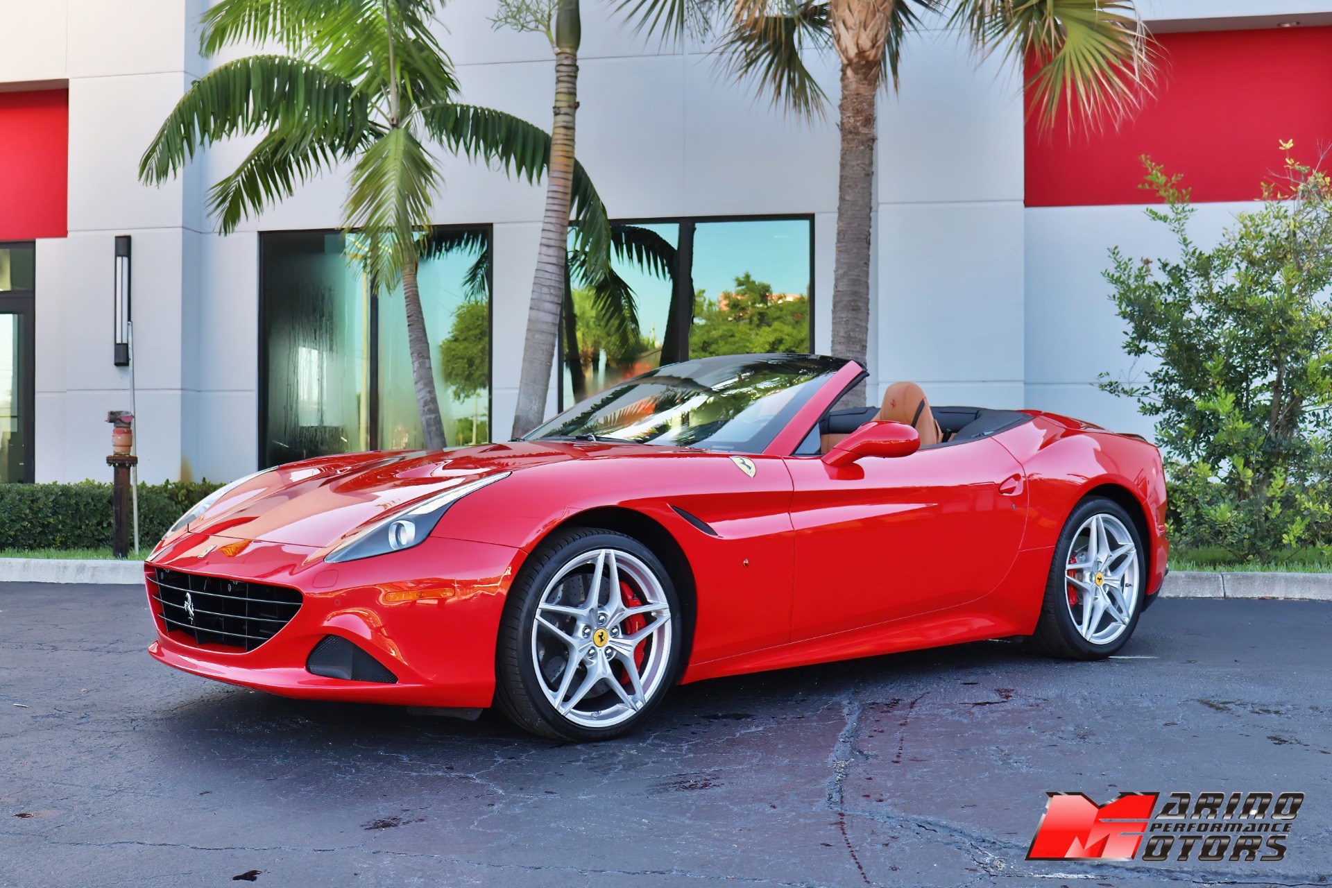 Used-2016-Ferrari-California-T