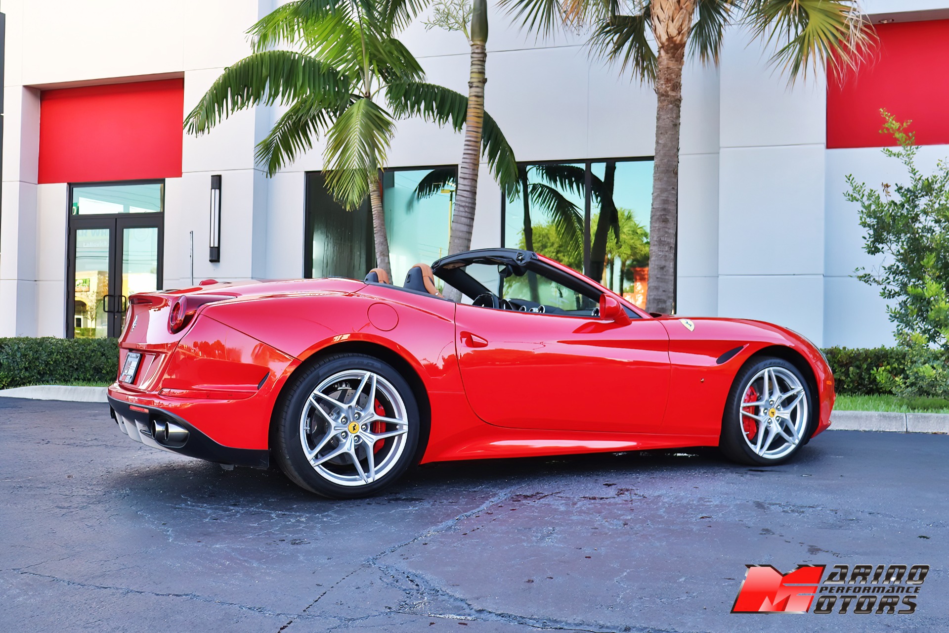 Used-2016-Ferrari-California-T