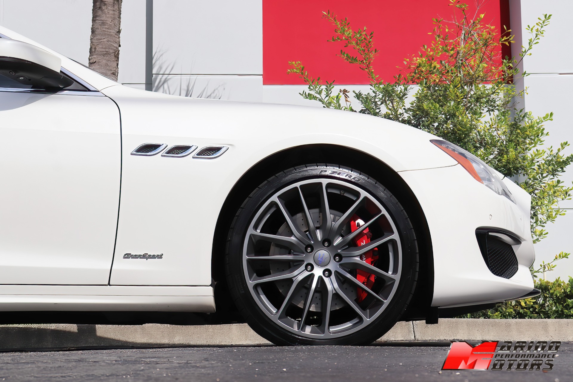 Used-2017-Maserati-Quattroporte-GTS-GranSport
