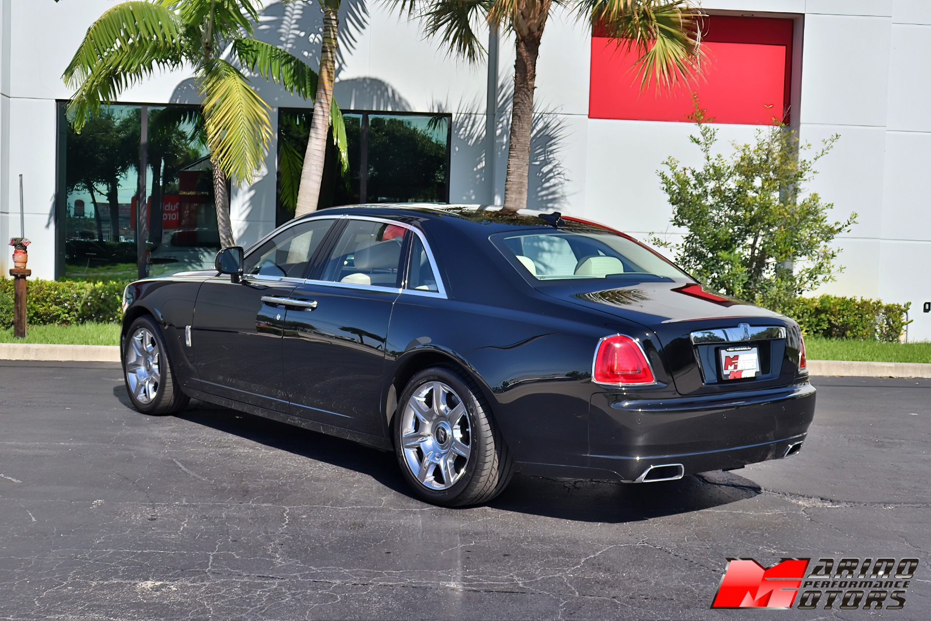 Used-2010-Rolls-Royce-Ghost