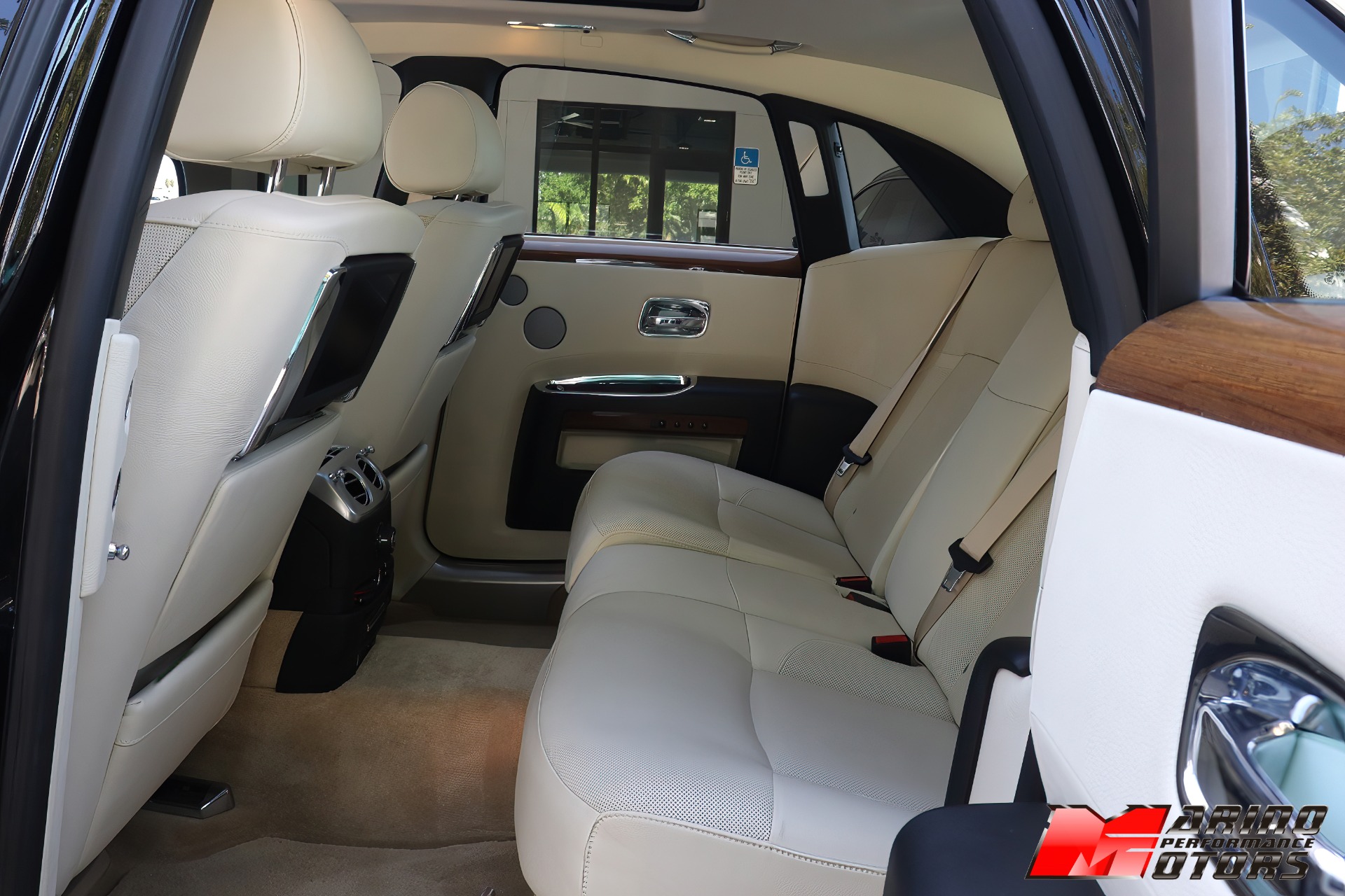 Used-2010-Rolls-Royce-Ghost