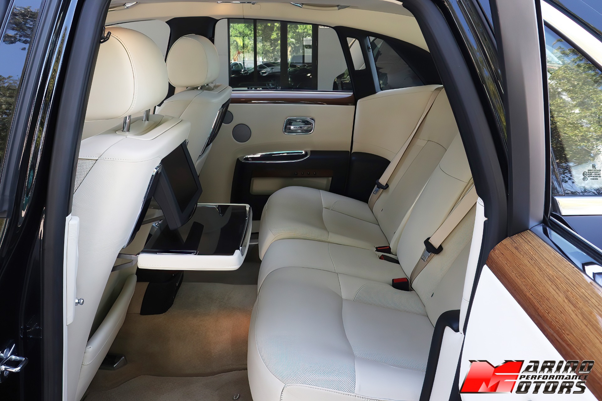 Used-2010-Rolls-Royce-Ghost