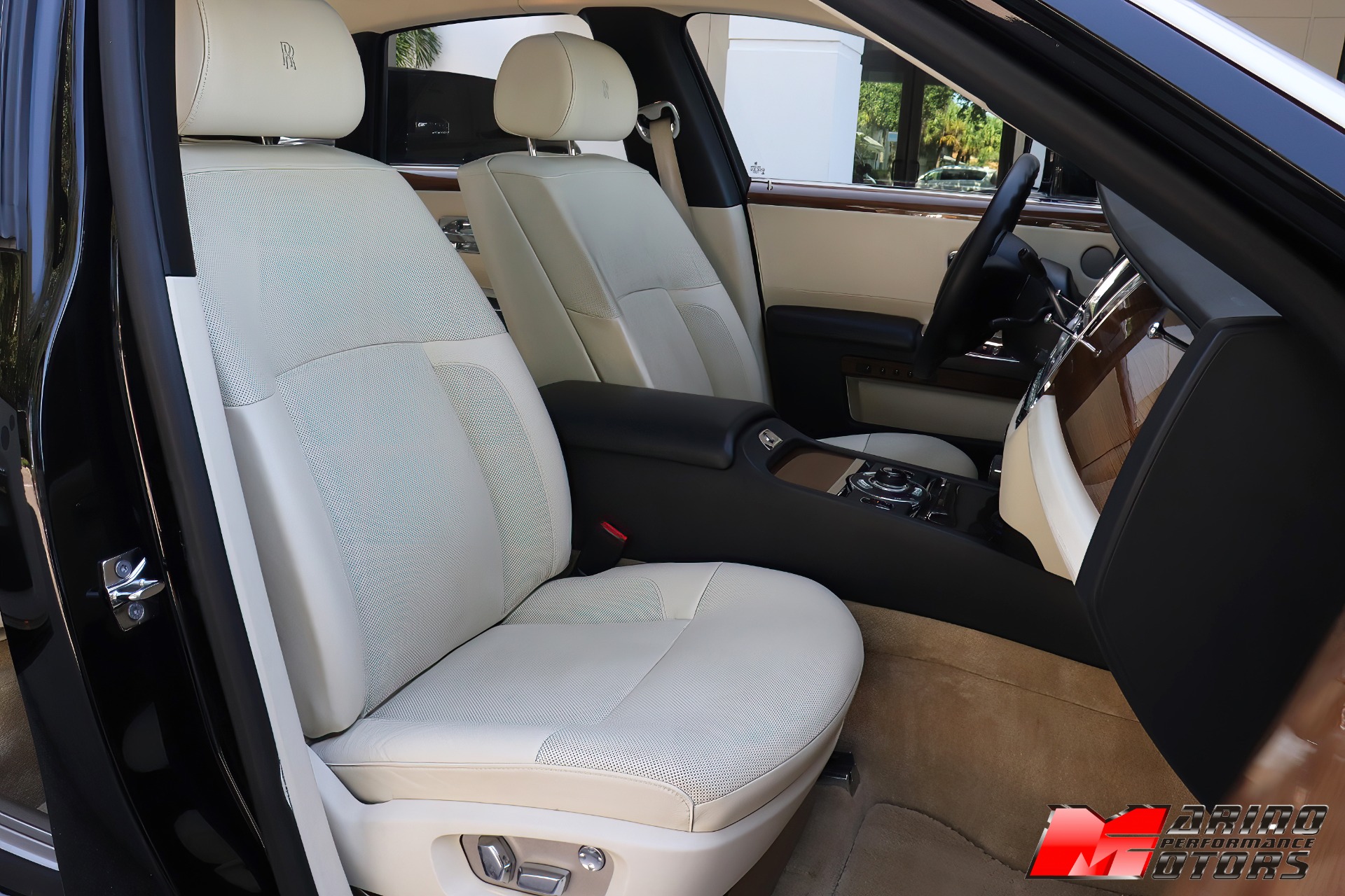 Used-2010-Rolls-Royce-Ghost