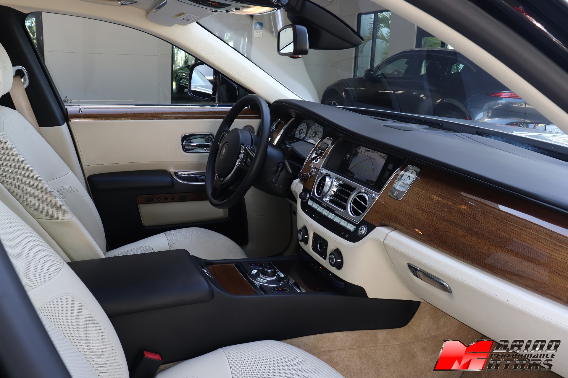 Used-2010-Rolls-Royce-Ghost
