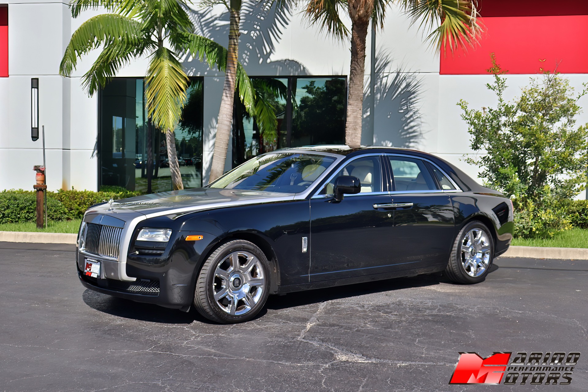 Used-2010-Rolls-Royce-Ghost