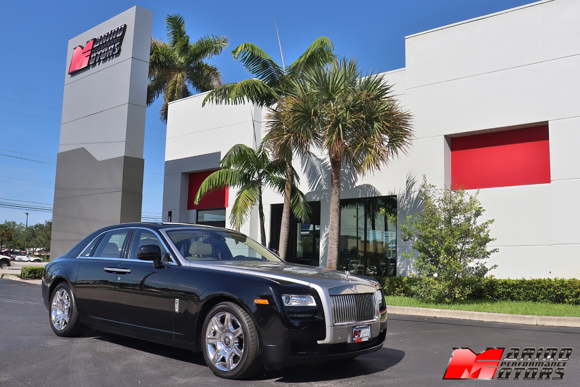 Used-2010-Rolls-Royce-Ghost
