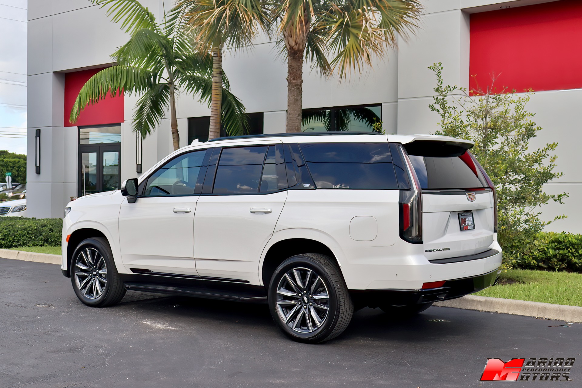 Used-2022-Cadillac-Escalade-Sport