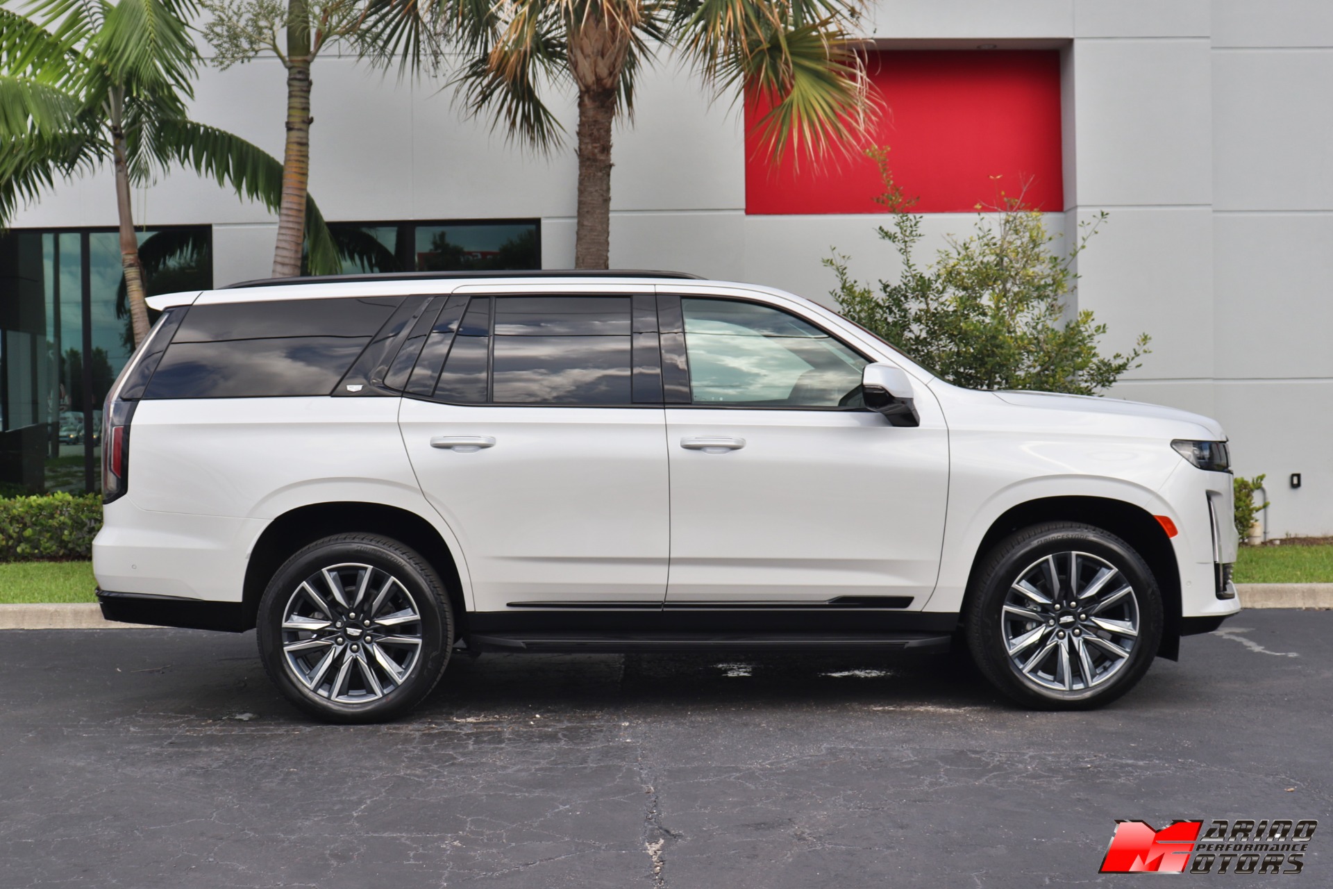 Used-2022-Cadillac-Escalade-Sport